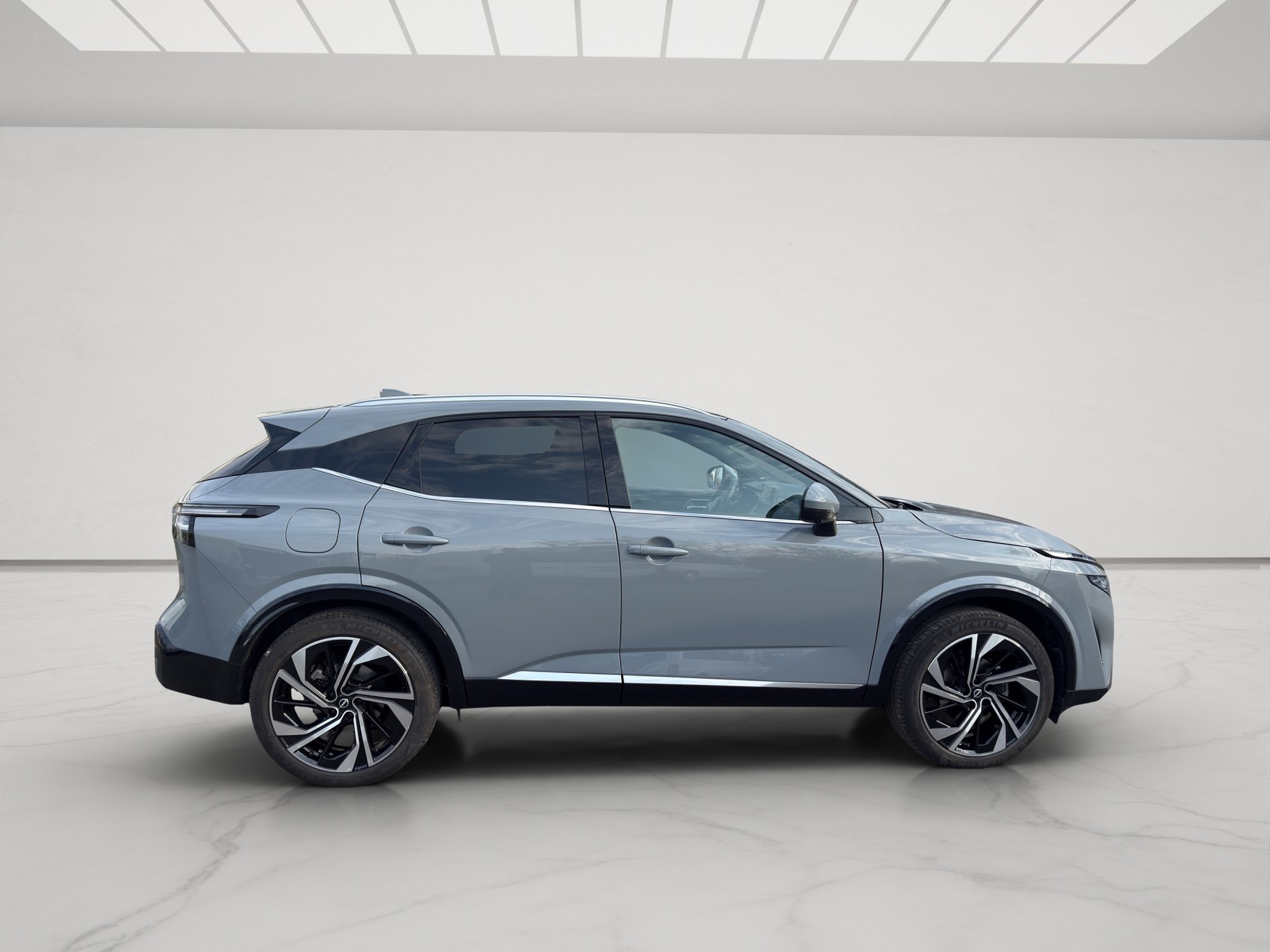 NISSAN Qashqai 1.3 DIG-T MHEV Tekna+ Xtronic-image-5