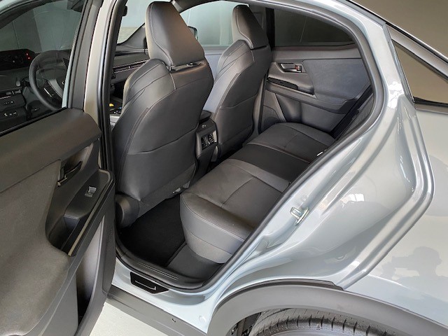 TOYOTA C-HR+ Premium AWD-image-8