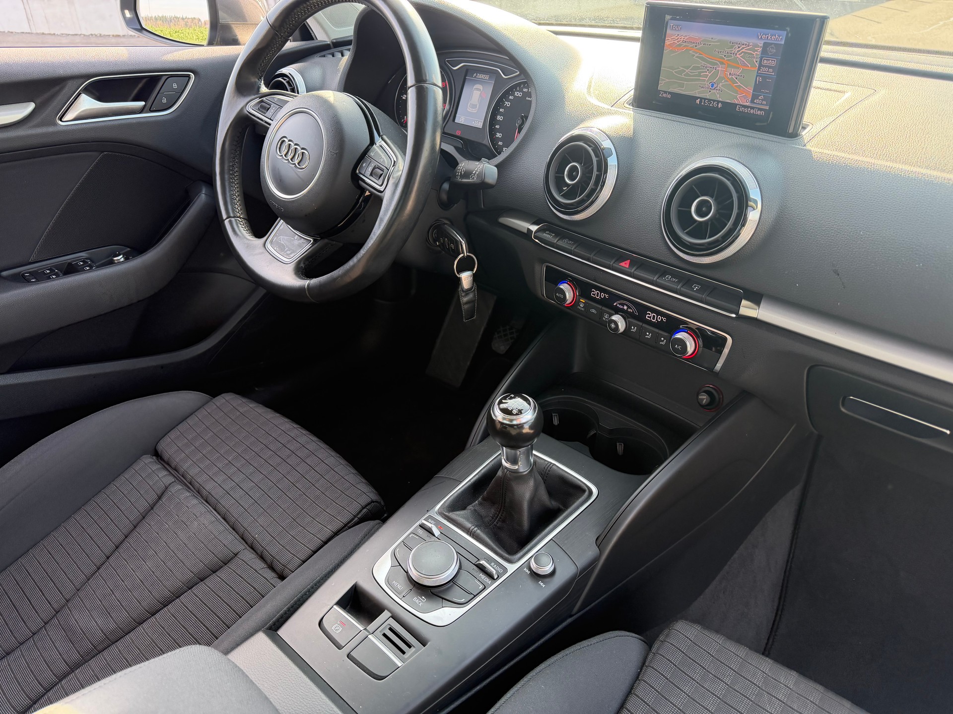 AUDI A3 Sportback 2.0 TDI Ambition-image-5