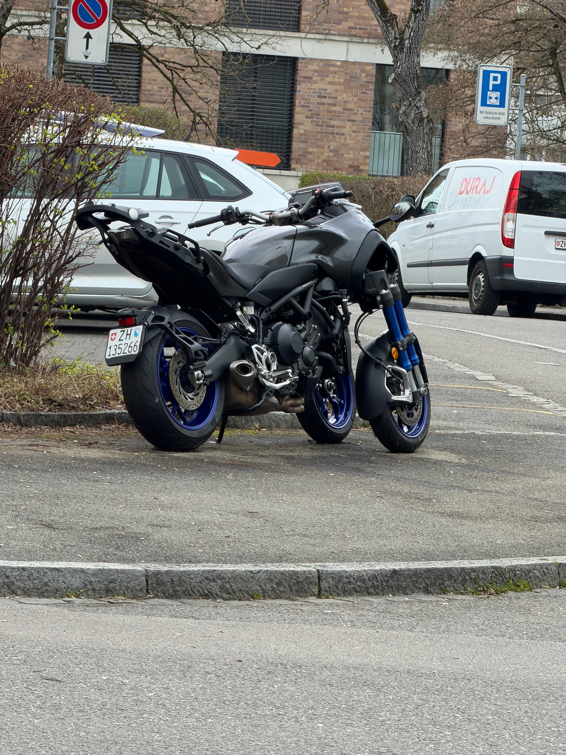 YAMAHA Niken-image-10