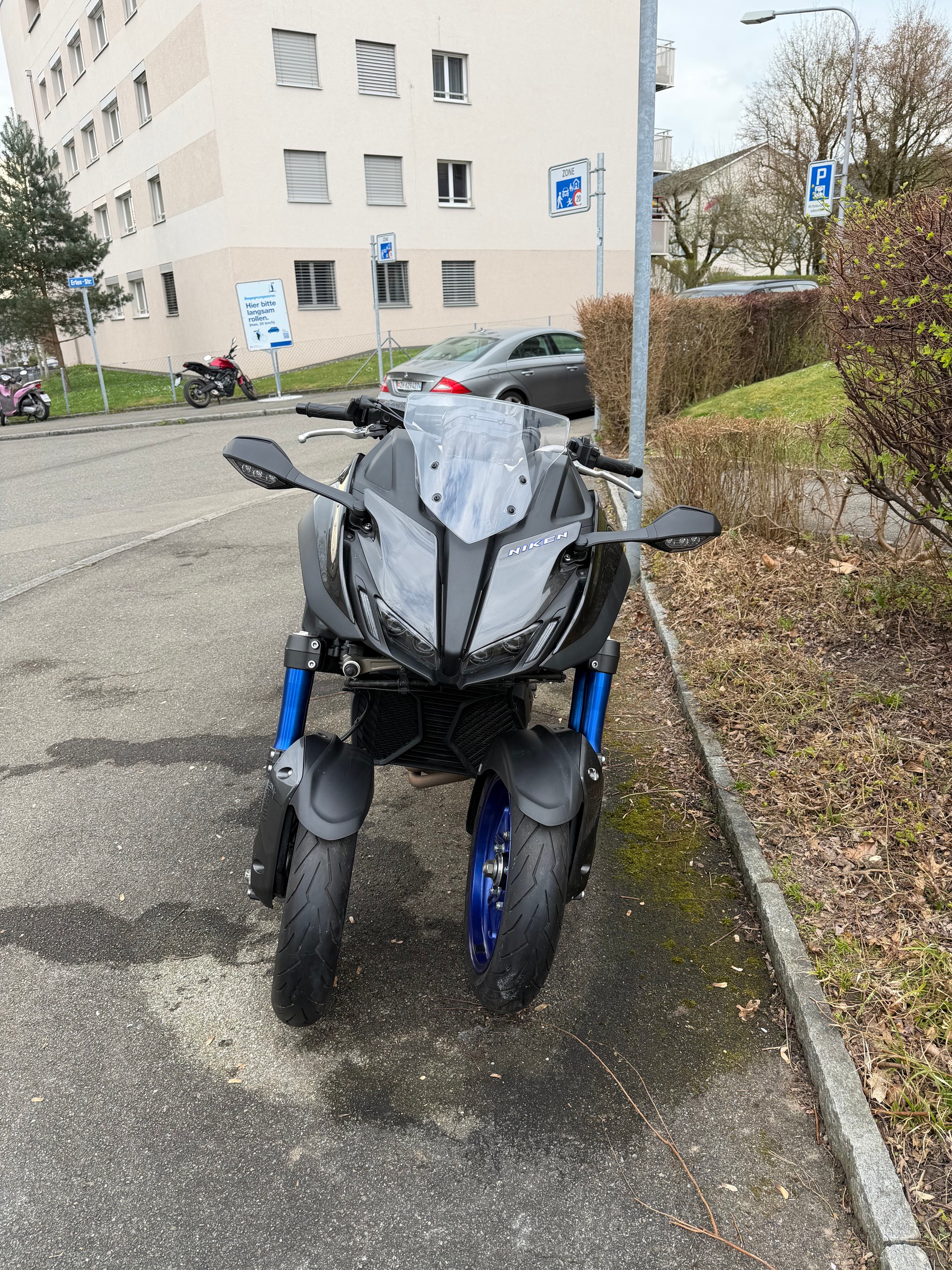 YAMAHA Niken-image-5