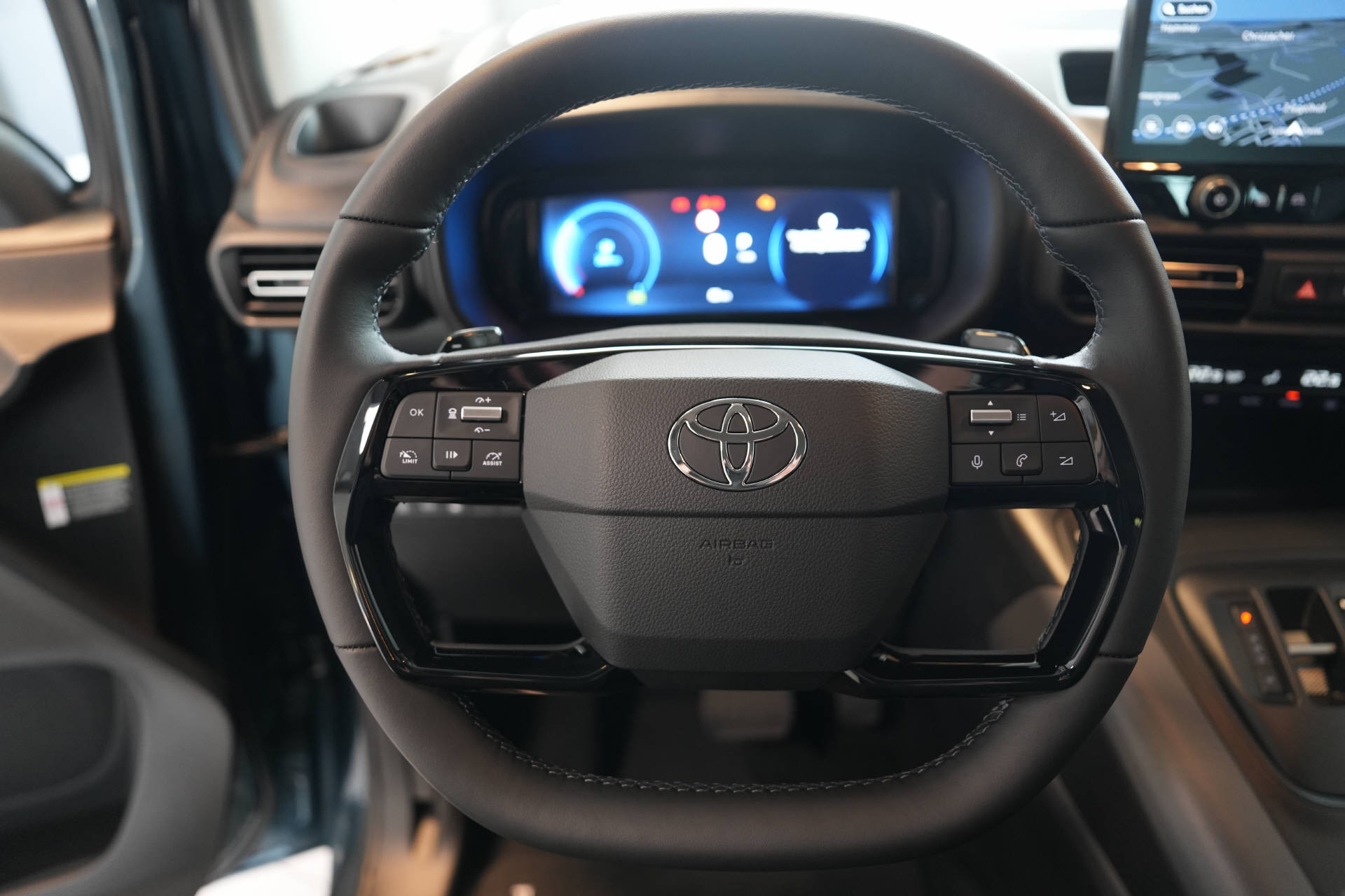 TOYOTA Proace City Verso L2 1.5 HDi 130 Style-image-16