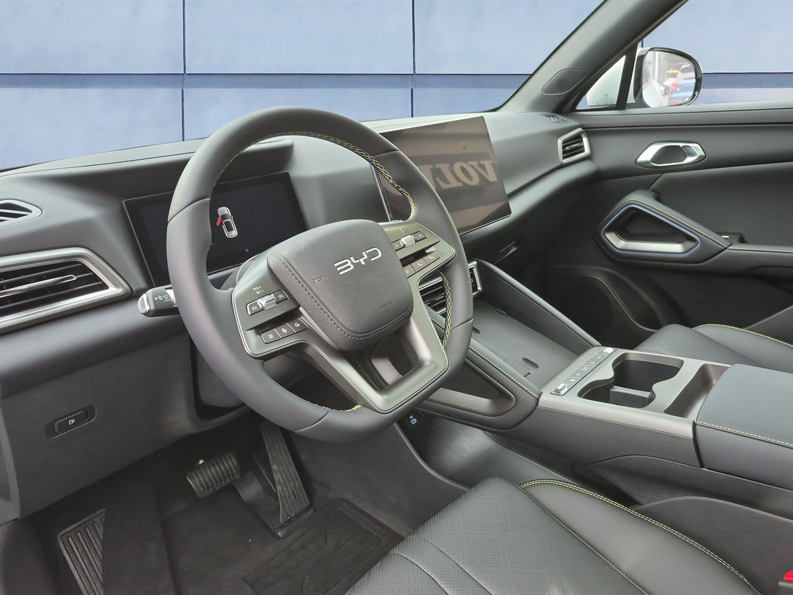 BYD Atto 2 DM-i Boost FWD-image-10