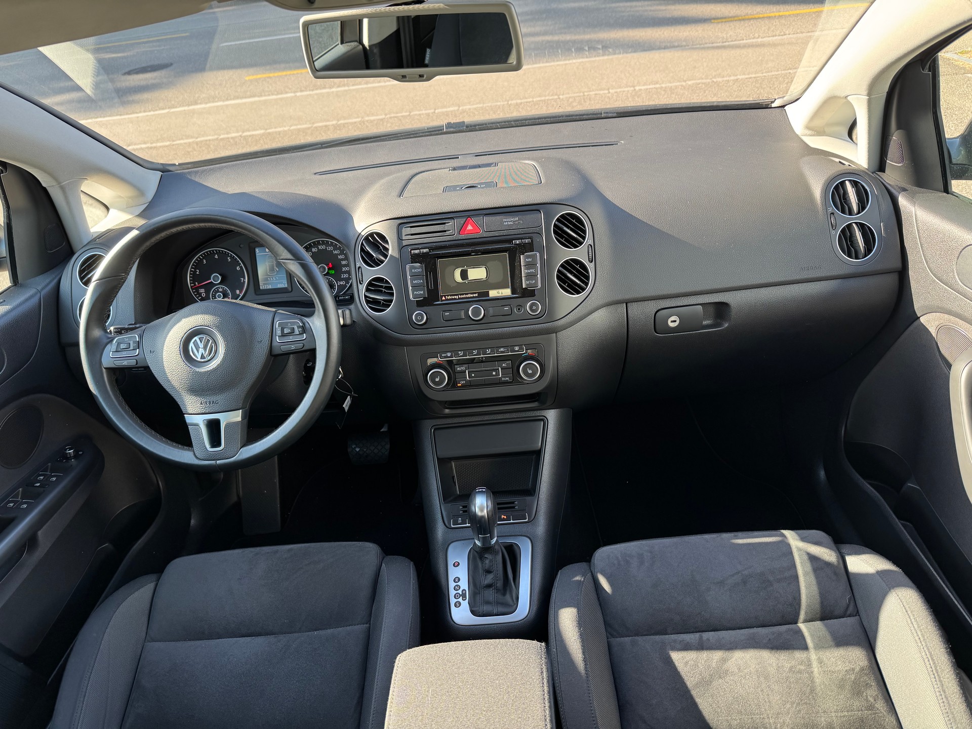 VW VW Golf Plus 1.4 TSI Highline DSG-image-11