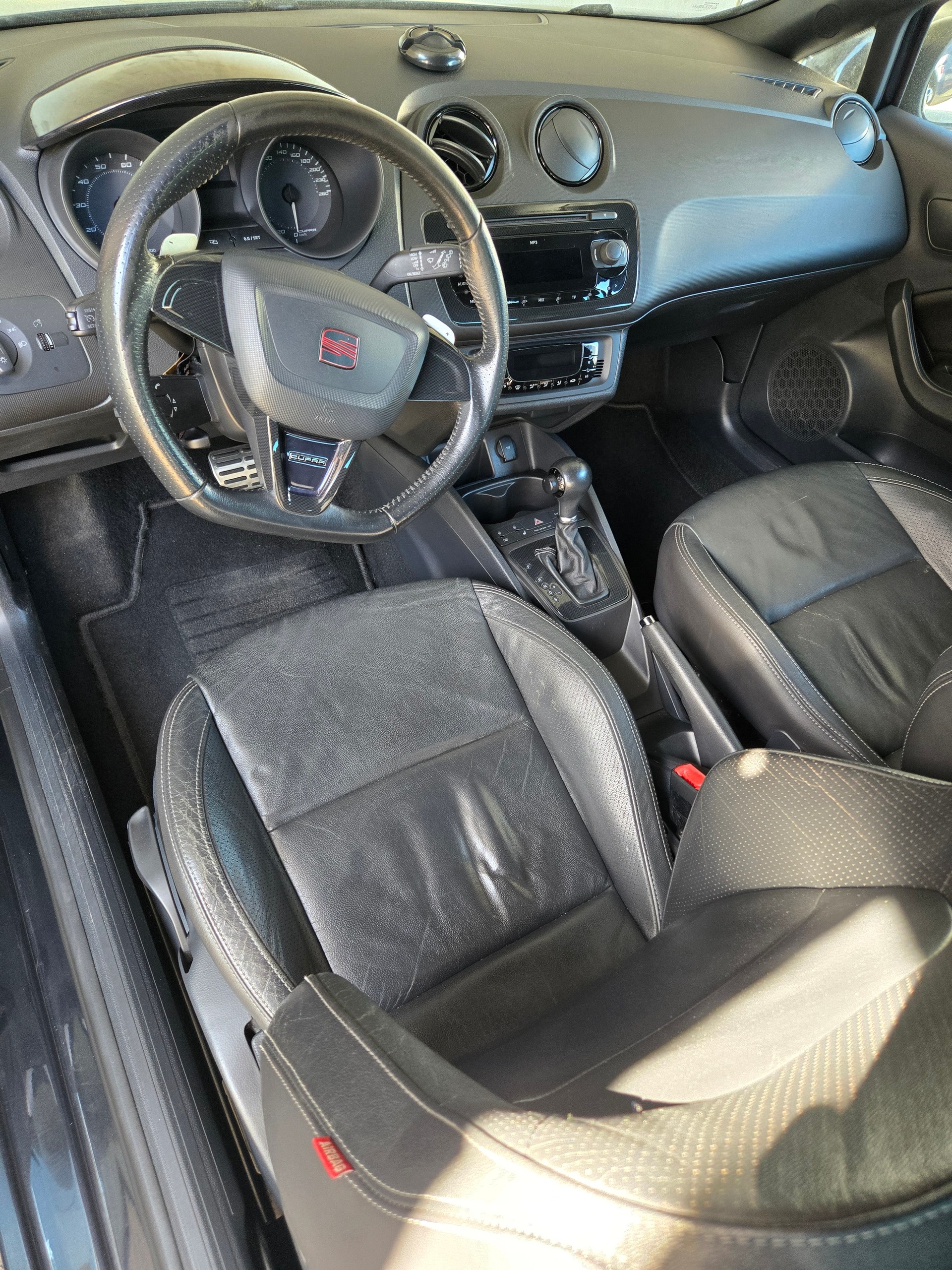 SEAT Ibiza SC 1.4 TSI Cupra R210 Swiss Racing DSG / Frisch ab Mfk-image-10