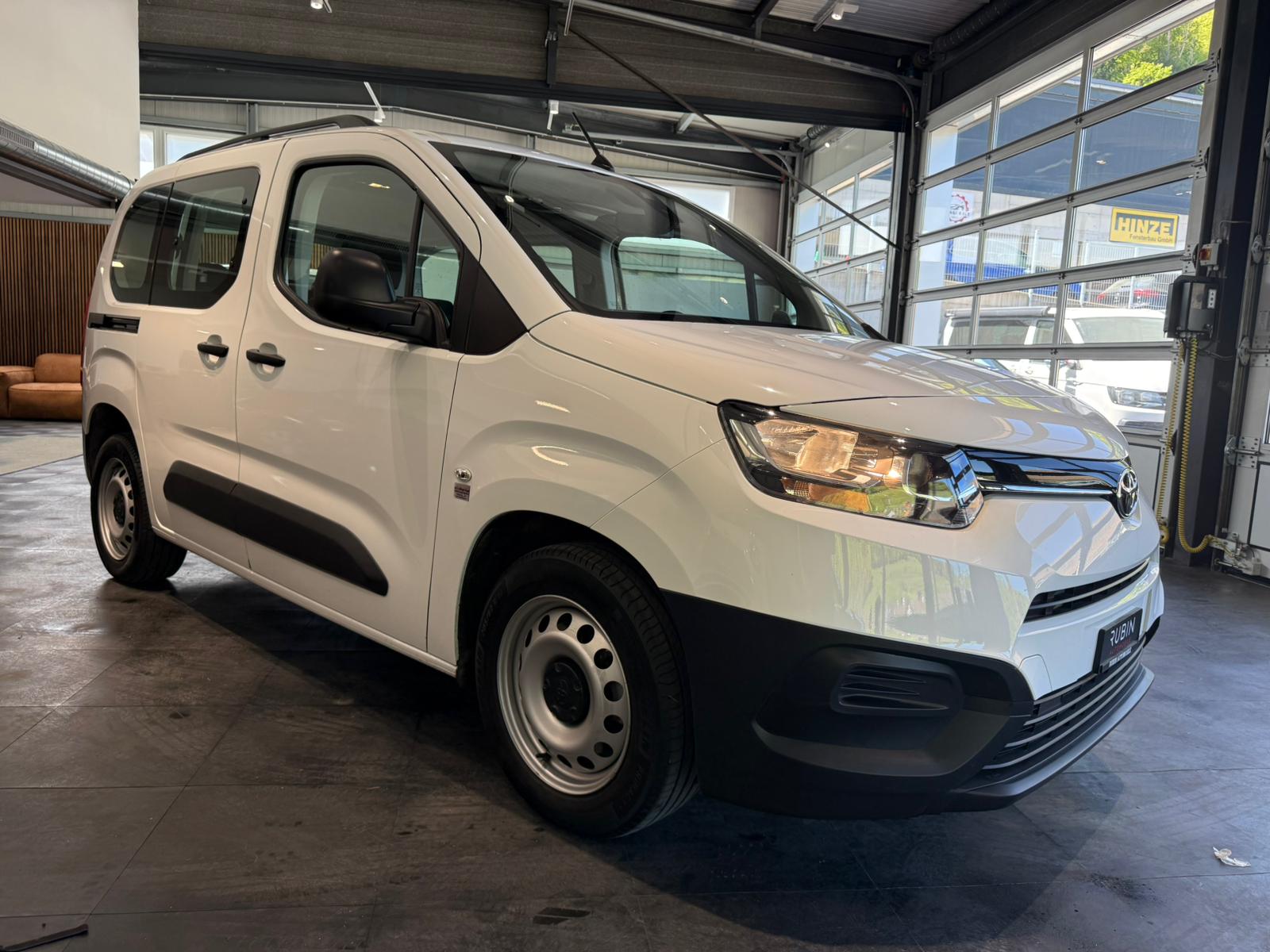 TOYOTA Proace City Verso 1.5 Combi Medium-image-7