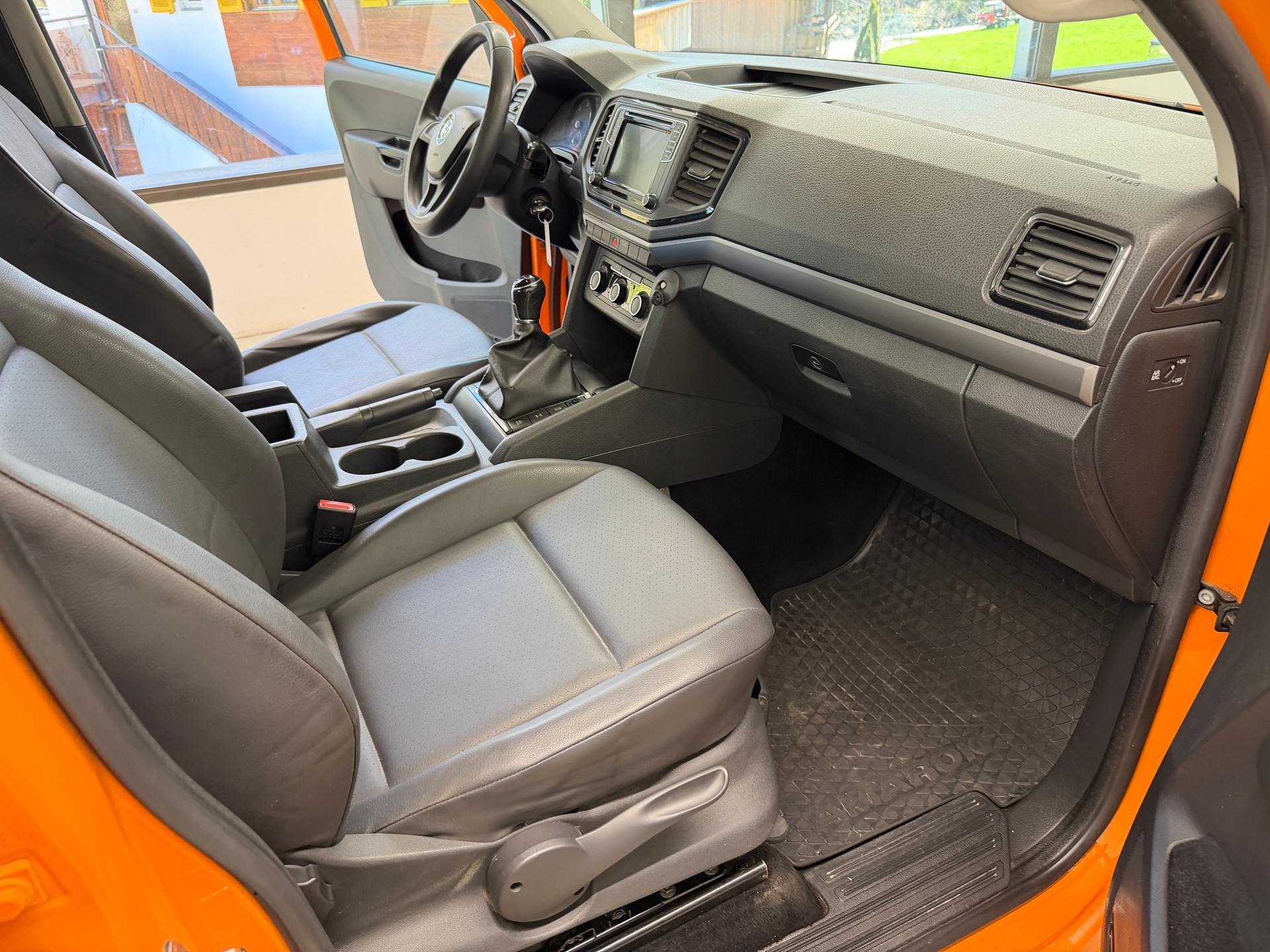 VW Amarok 3.0TDI 4Motion 6-Gang-image-18