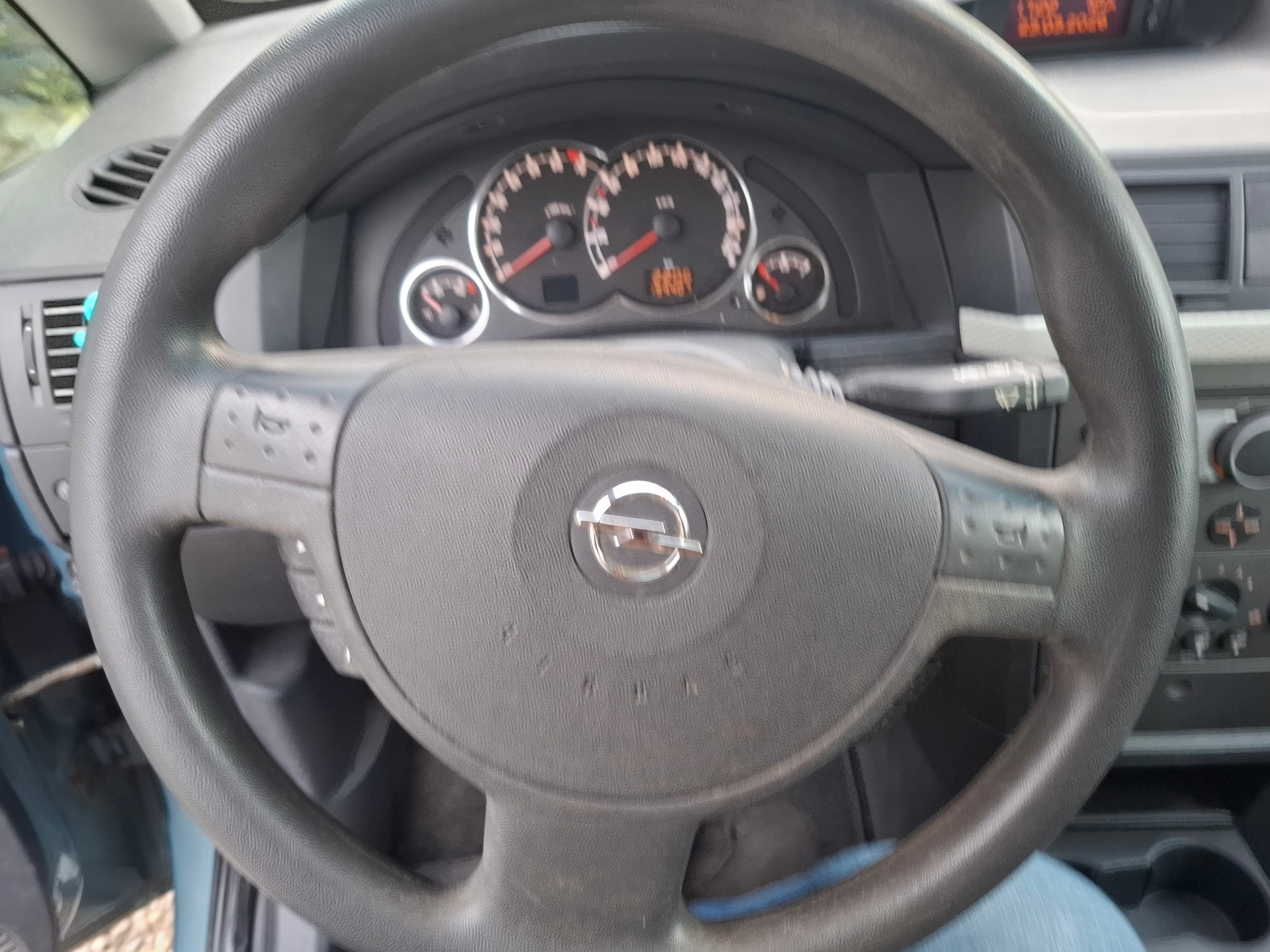 OPEL MERIVA-image-13