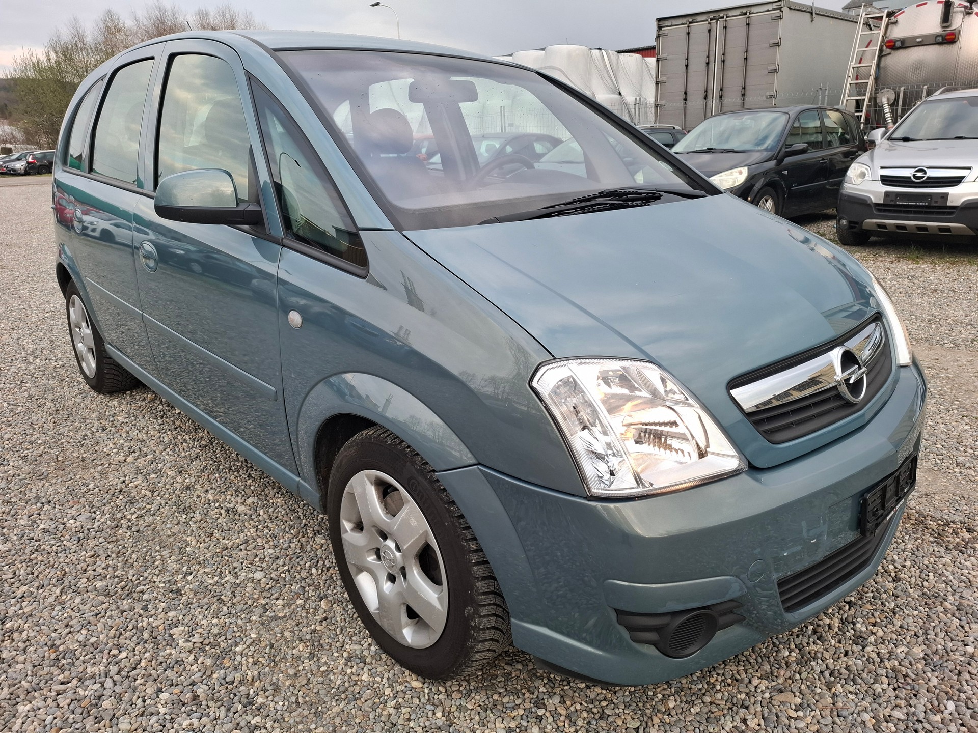 OPEL MERIVA-image-1