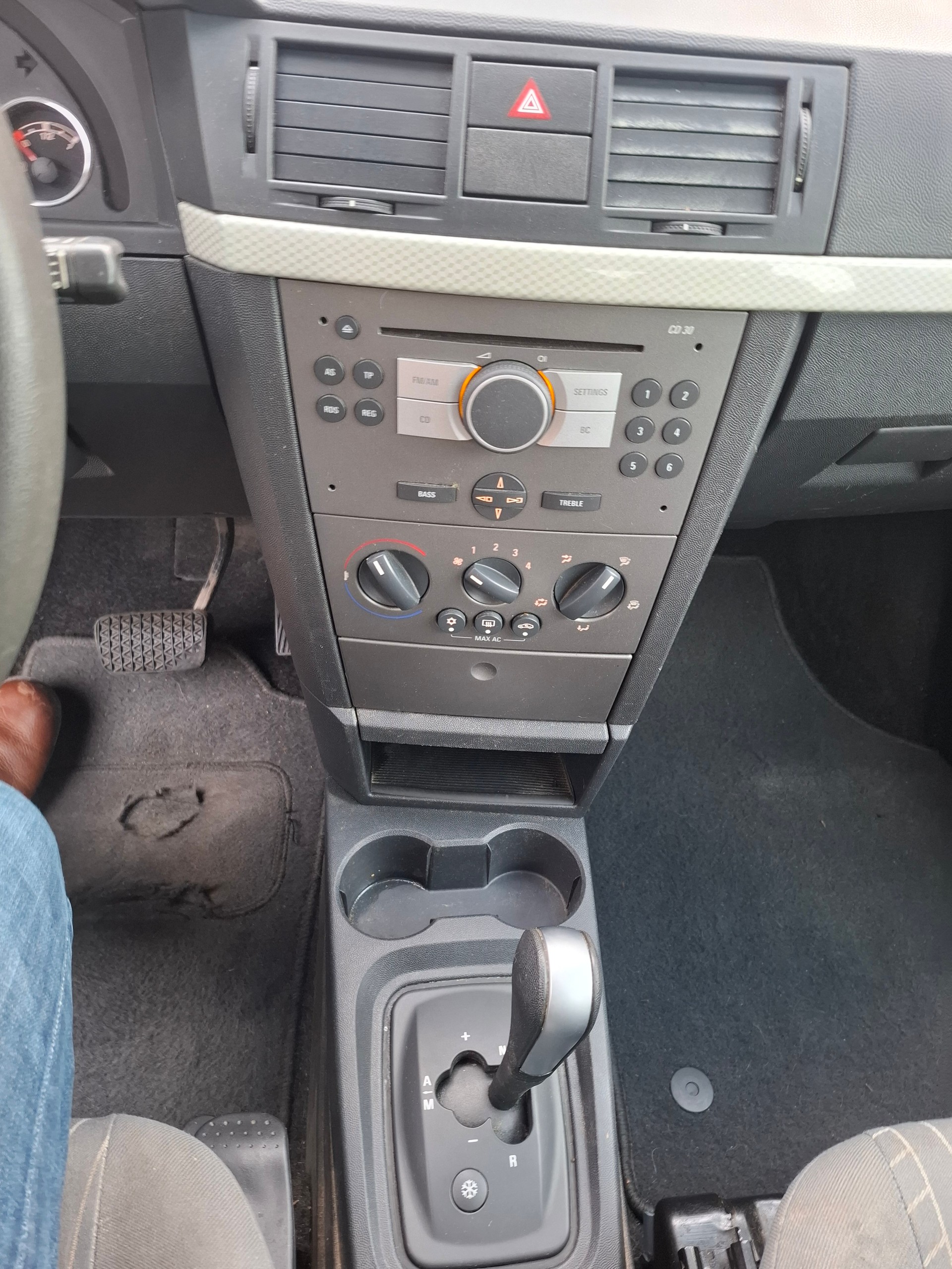 OPEL MERIVA-image-12