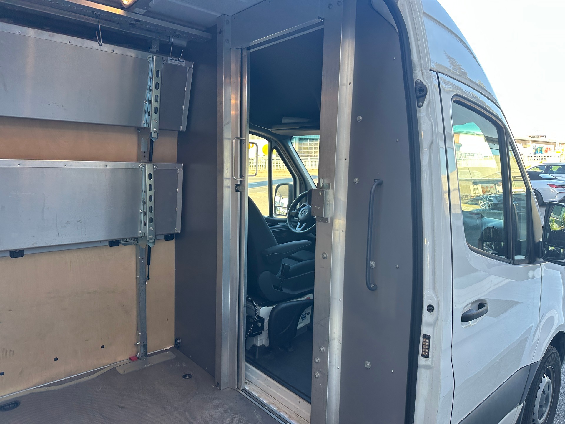 MERCEDES-BENZ Sprinter 315 CDI Standard Worker 9G-TRONIC FWD-showroom-element-2