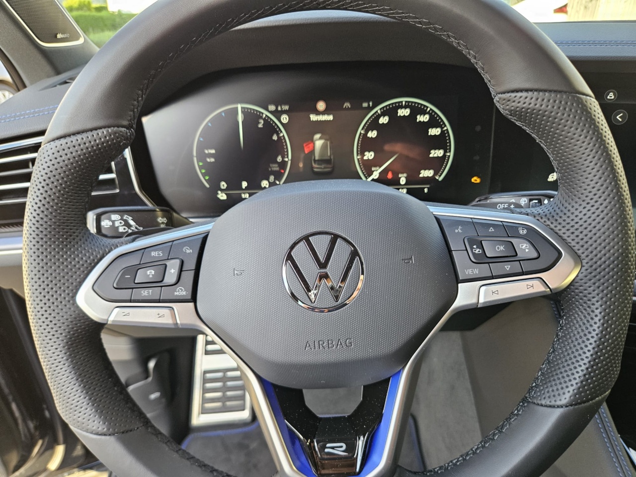 VW Touareg 3.0 TSI eHybrid R Final Edition Tiptronic *5 J. Garantie*-image-17