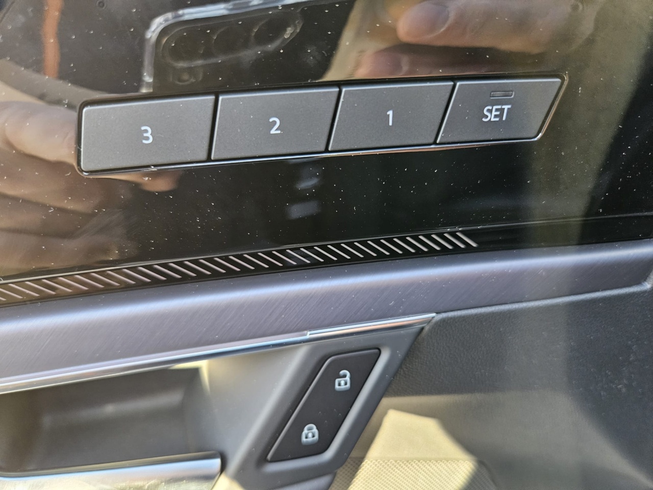 VW Touareg 3.0 TSI eHybrid R Final Edition Tiptronic *5 J. Garantie*-image-18