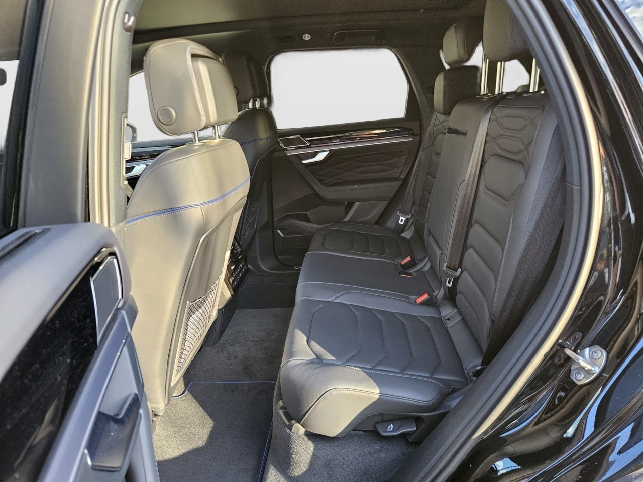 VW Touareg 3.0 TSI eHybrid R Final Edition Tiptronic *5 J. Garantie*-image-7