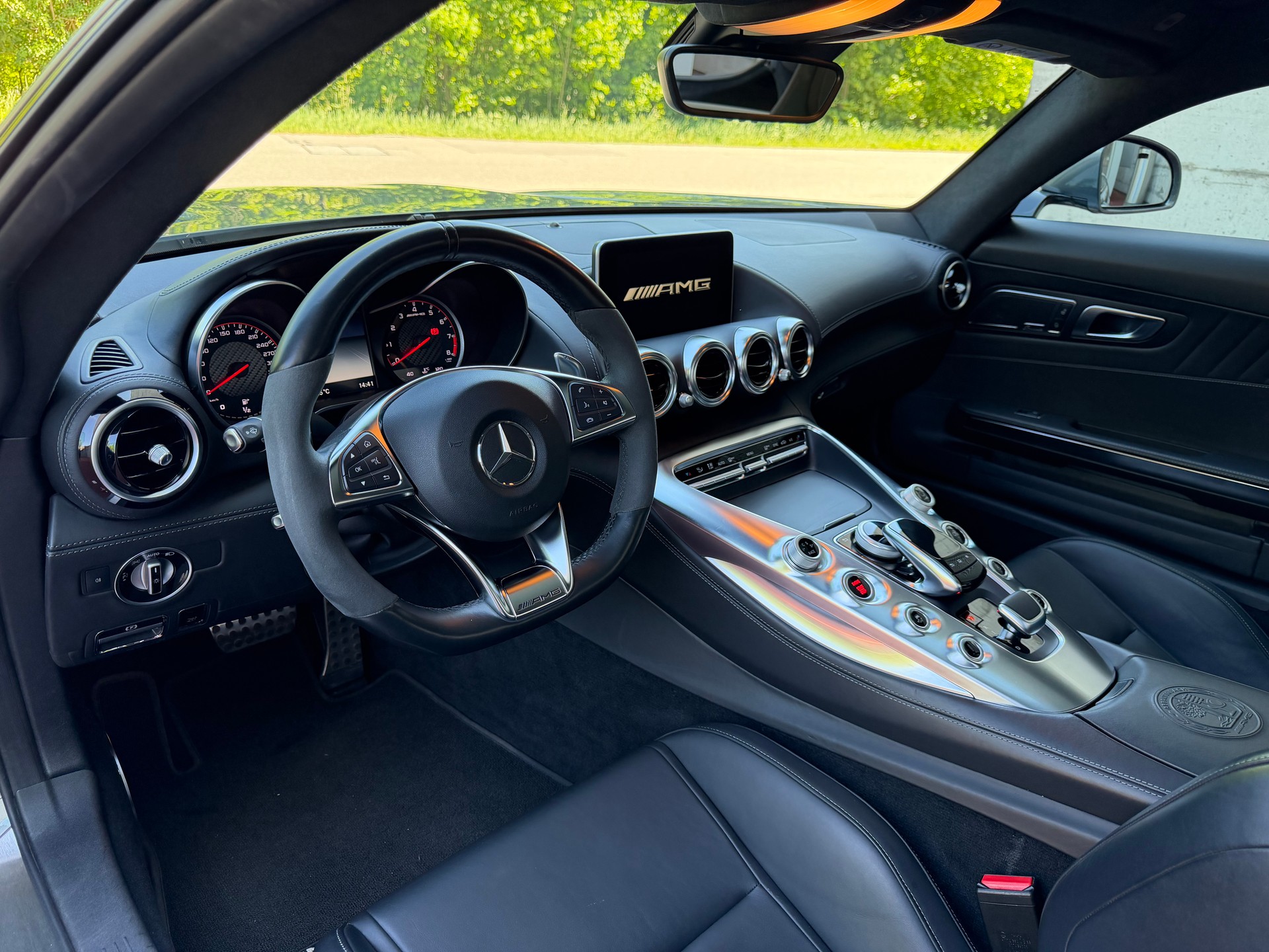 MERCEDES-BENZ AMG GT S Speedshift DCT-image-10