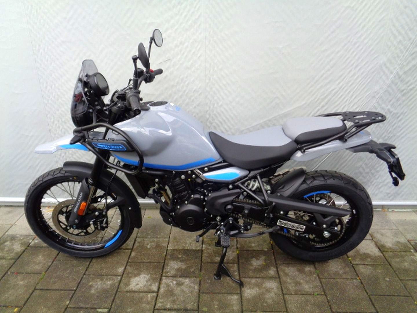 ROYAL ENFIELD HIMALAYAN 452