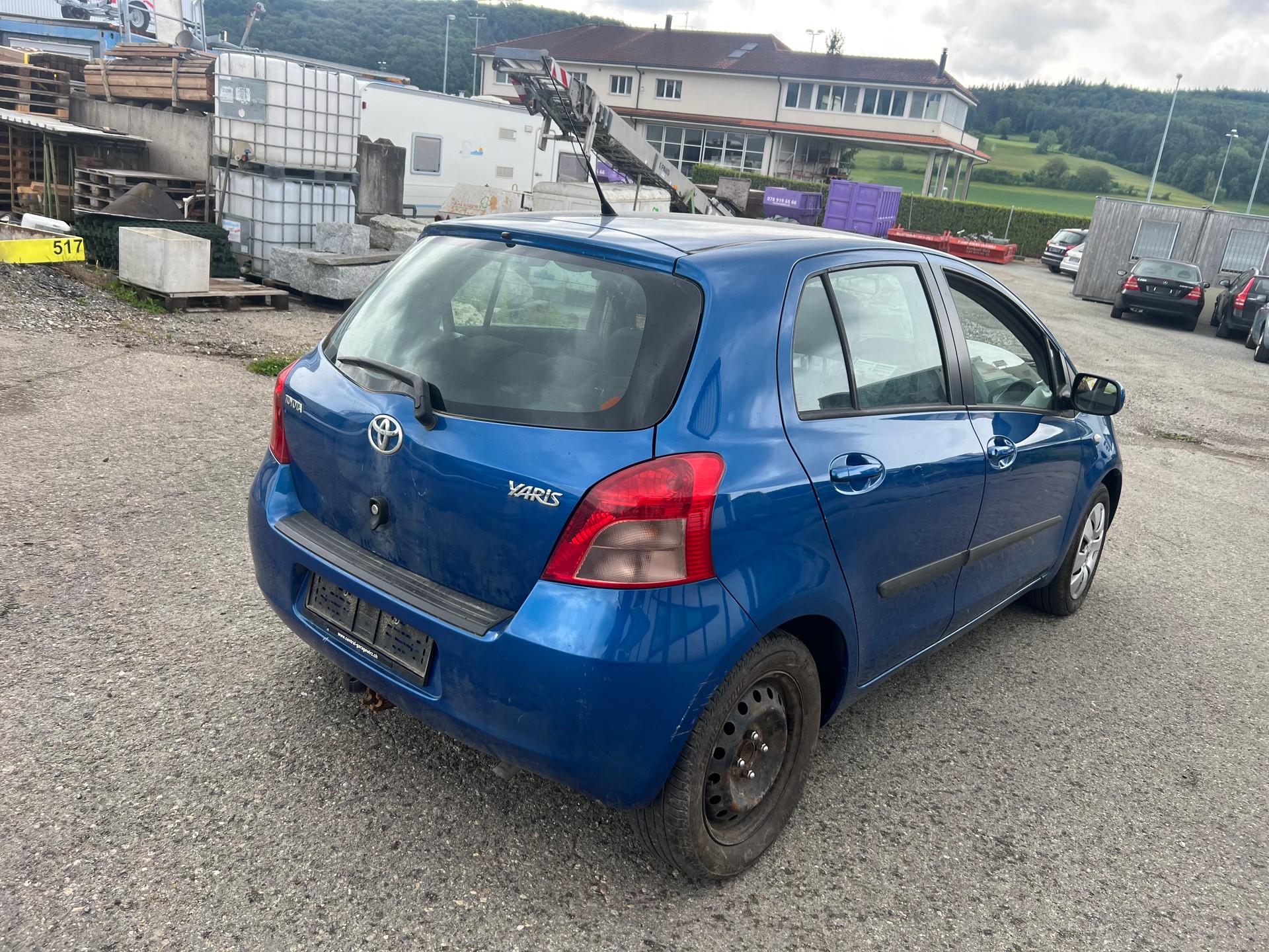 TOYOTA Yaris 1.3 Linea Sol-image-4
