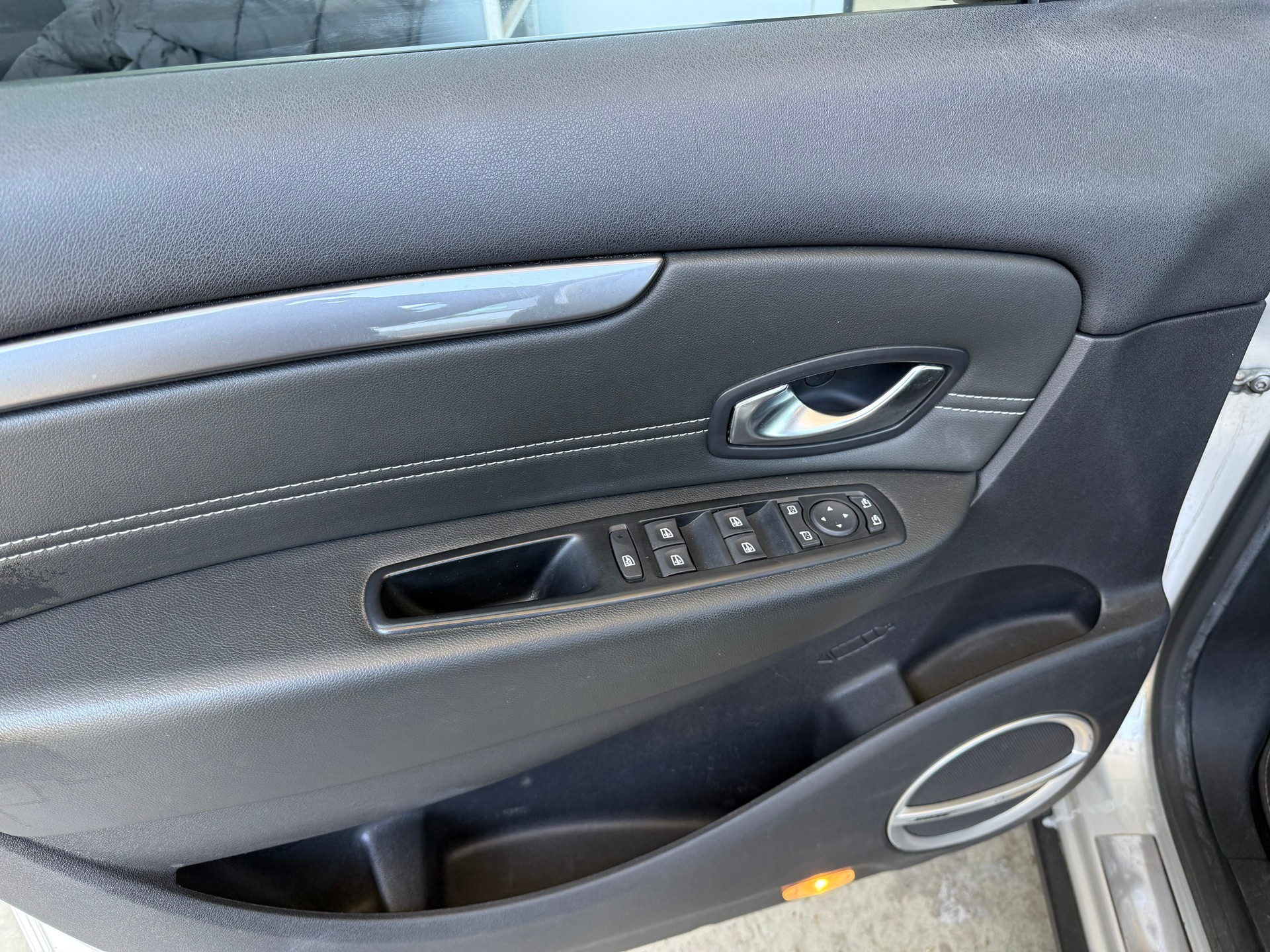 RENAULT Scénic Xmod 1.5 dCi Bose Edition EDC-image-5