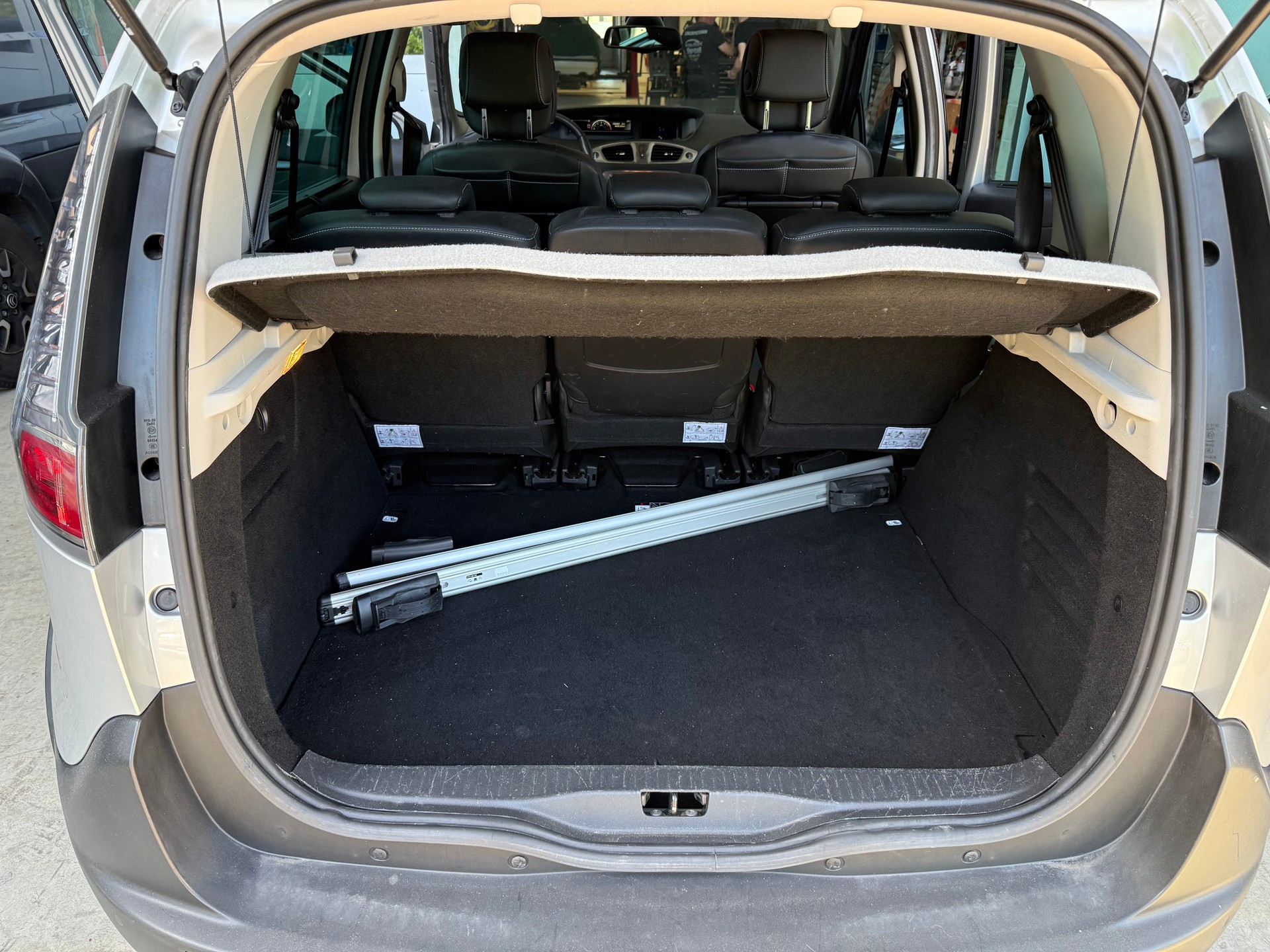 RENAULT Scénic Xmod 1.5 dCi Bose Edition EDC-image-2