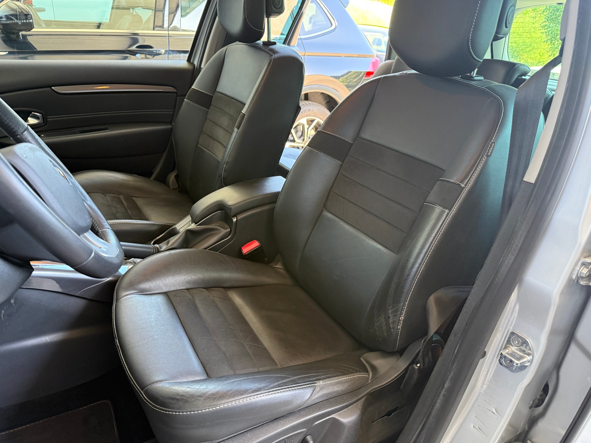 RENAULT Scénic Xmod 1.5 dCi Bose Edition EDC-image-4
