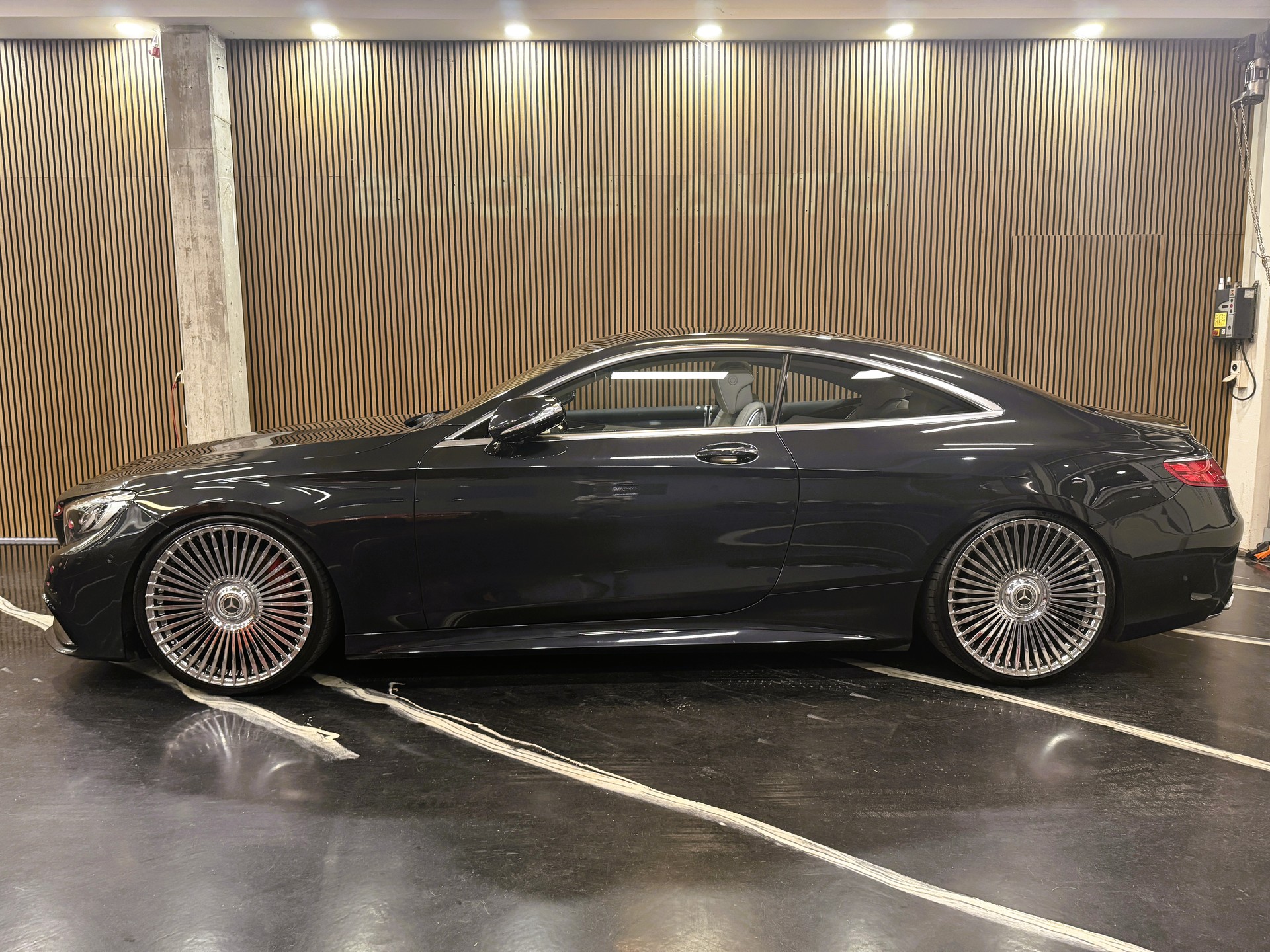 MERCEDES-BENZ S 500 Coupé 4Matic 7G-Tronic-image-4