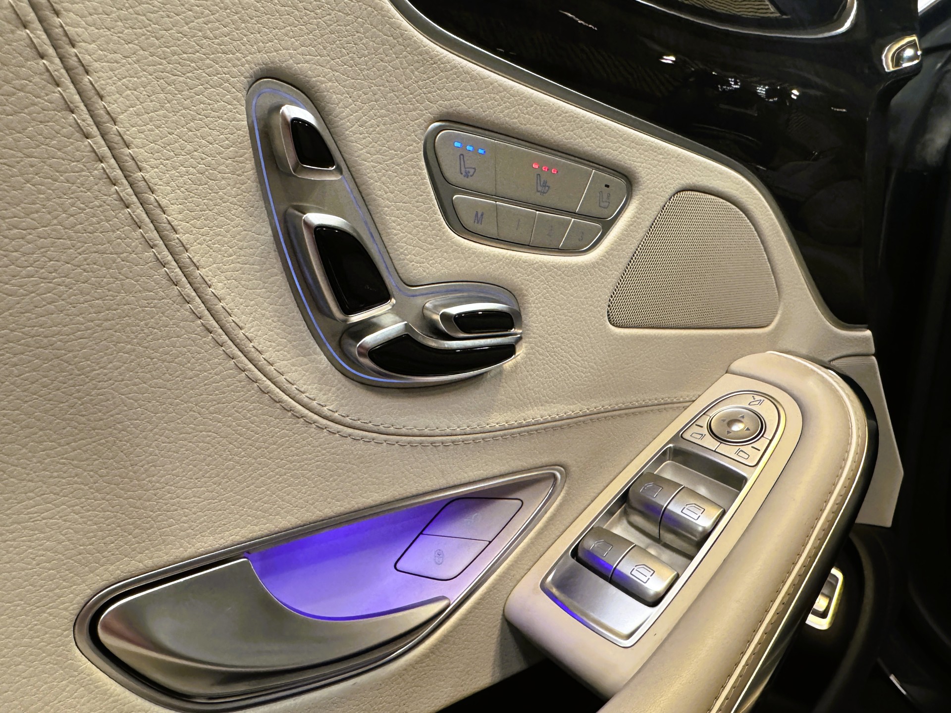 MERCEDES-BENZ S 500 Coupé 4Matic 7G-Tronic-image-10
