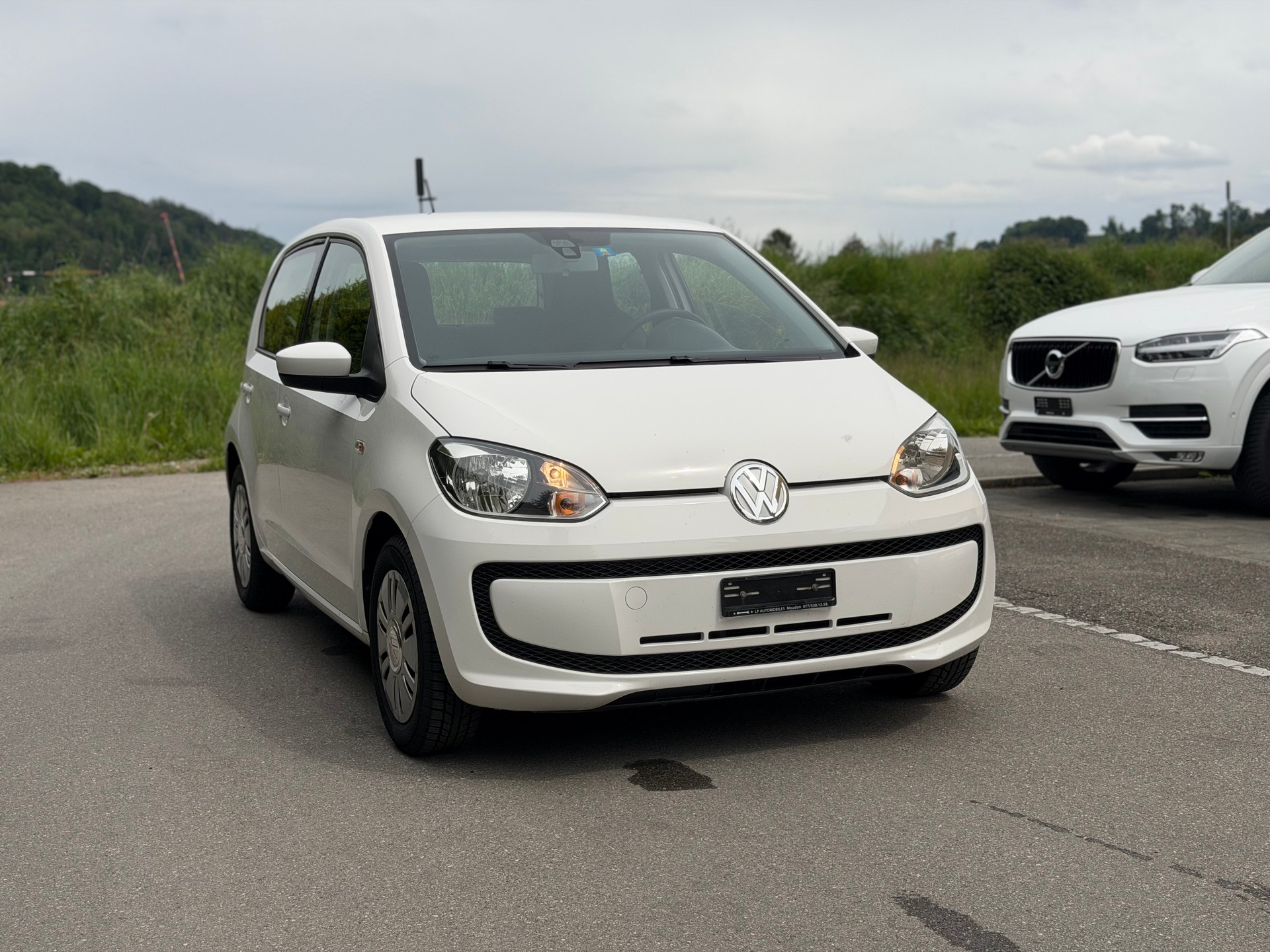VW Up 1.0 BMT day & night-showroom-element-2