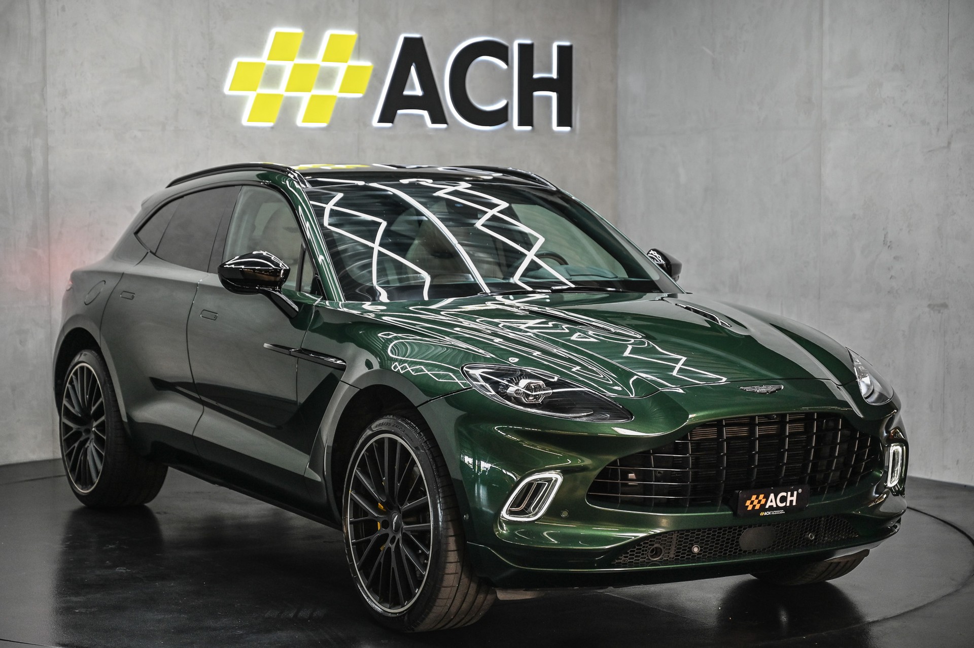 ASTON MARTIN DBX 4.0 V8 Bi-Turbo