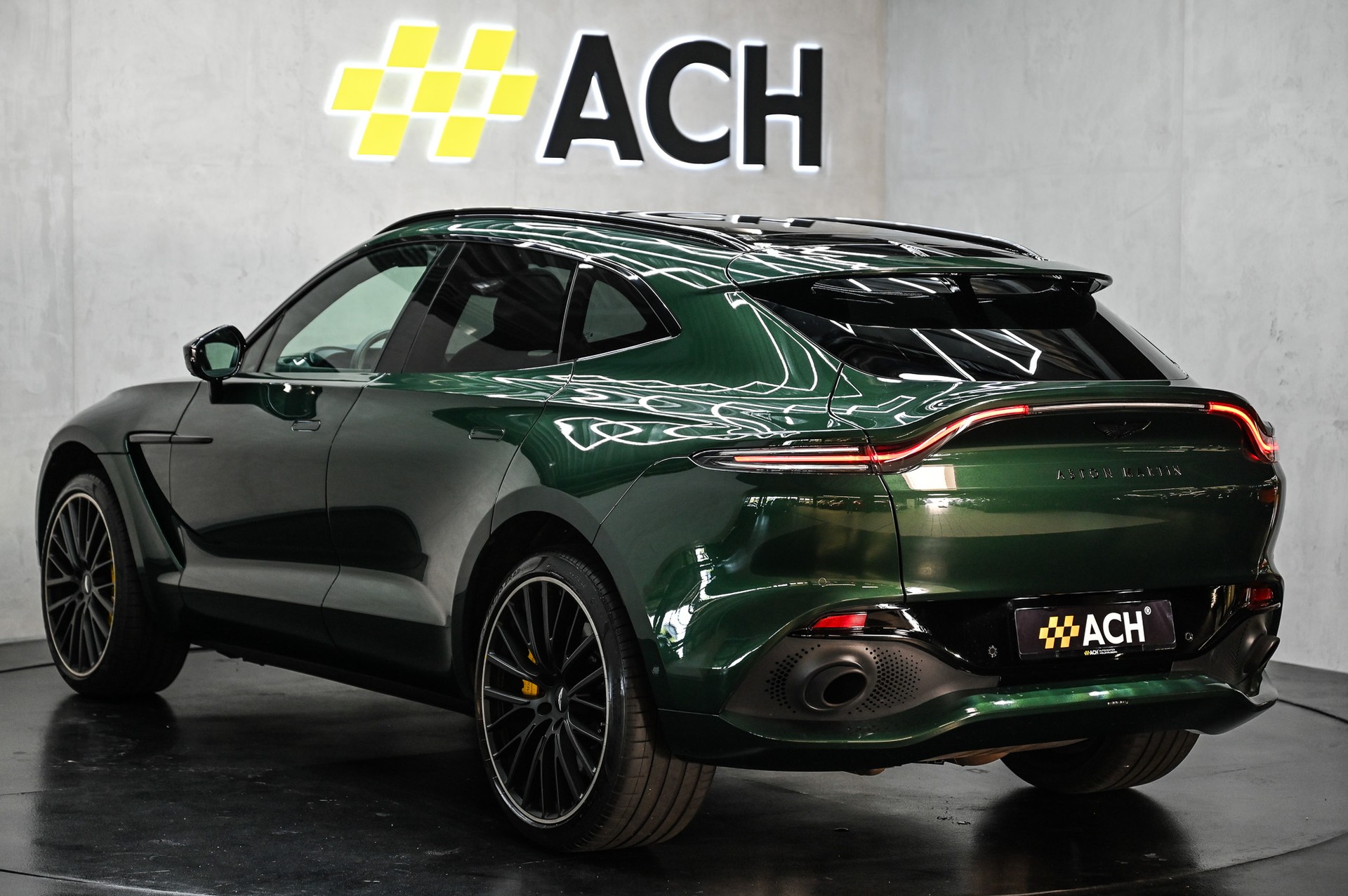 ASTON MARTIN DBX 4.0 V8 Bi-Turbo-image-6