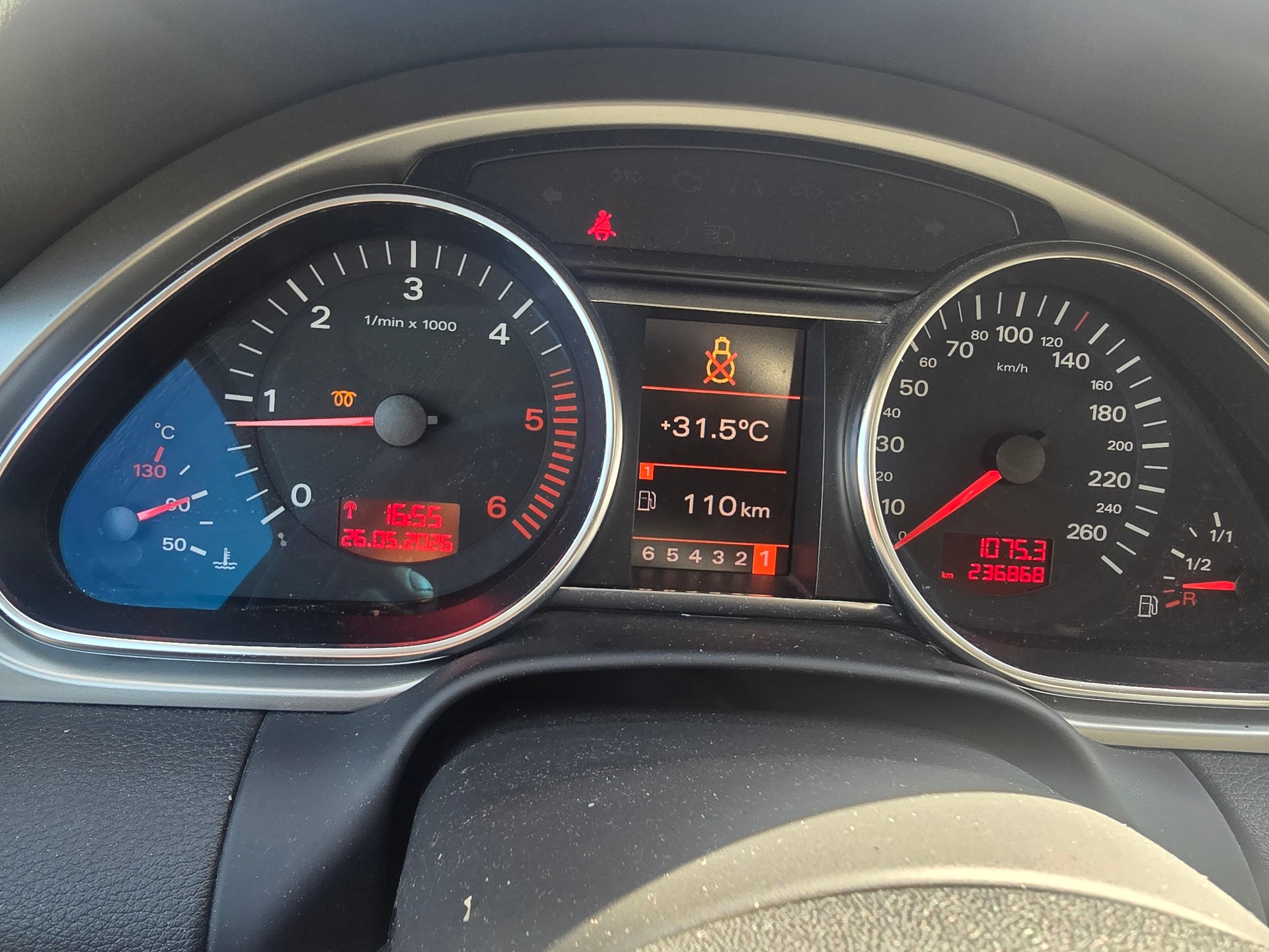 AUDI Q7 3.0 TDI quattro tiptronic-image-8
