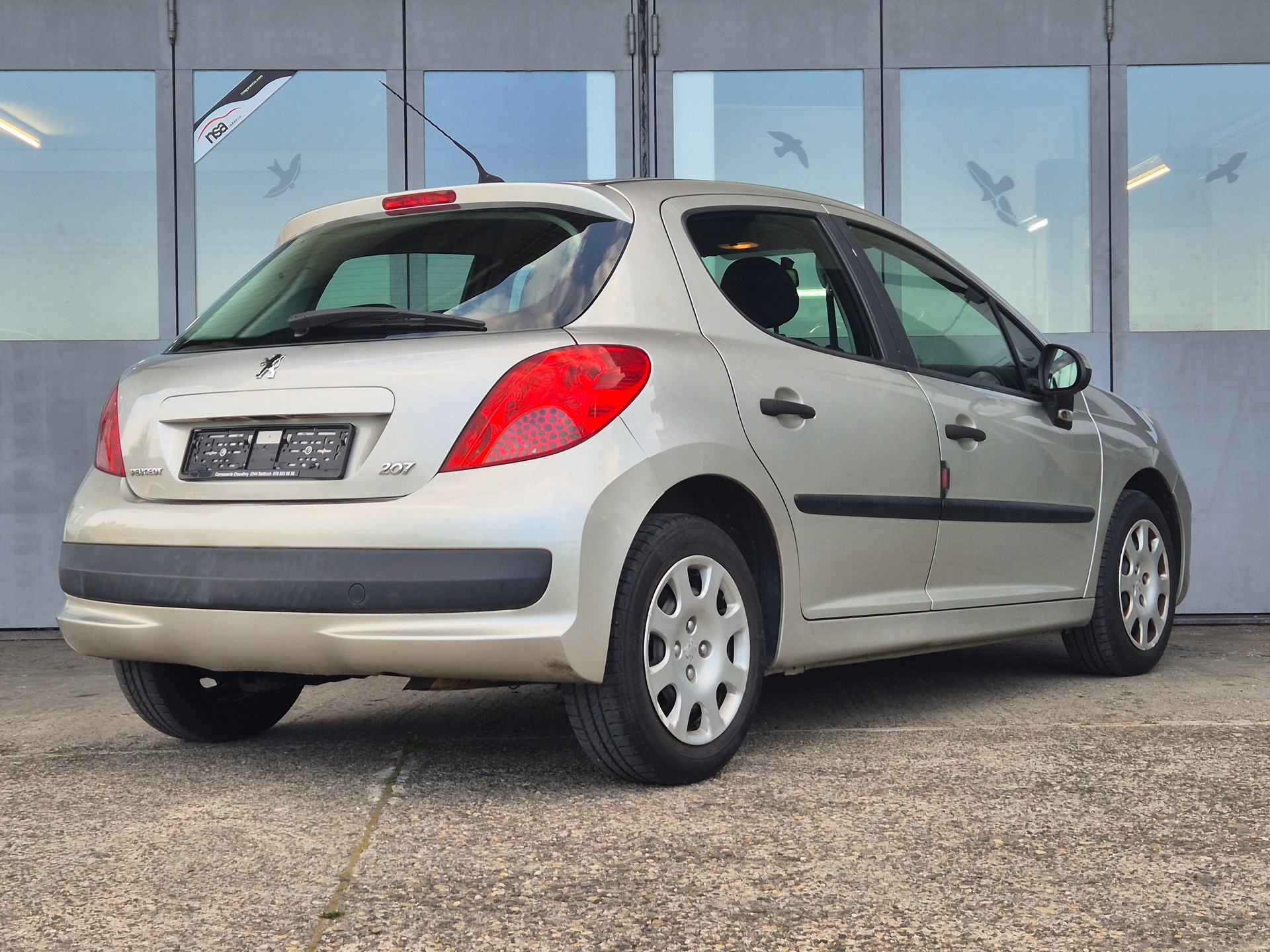 PEUGEOT 207 1.4 Urban-image-5