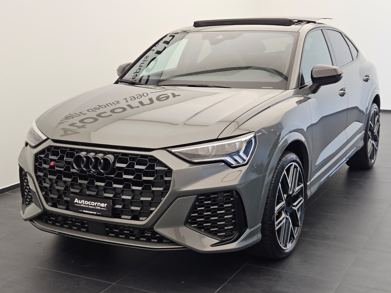 AUDI RS Q3 Sportback edition 10 years quattro S tronic-showroom-element-2