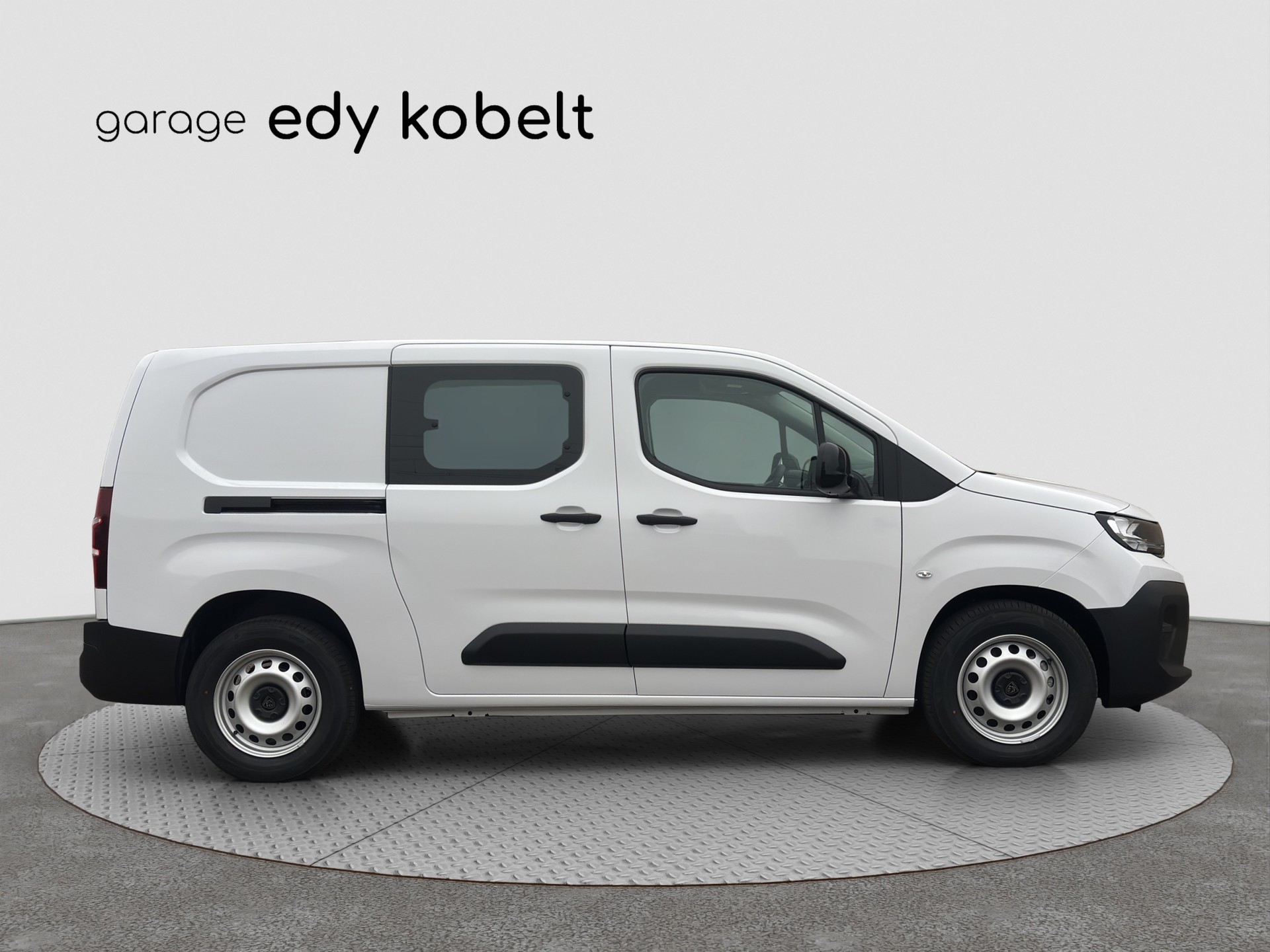 PEUGEOT e-Partner 50kWh Long-image-19
