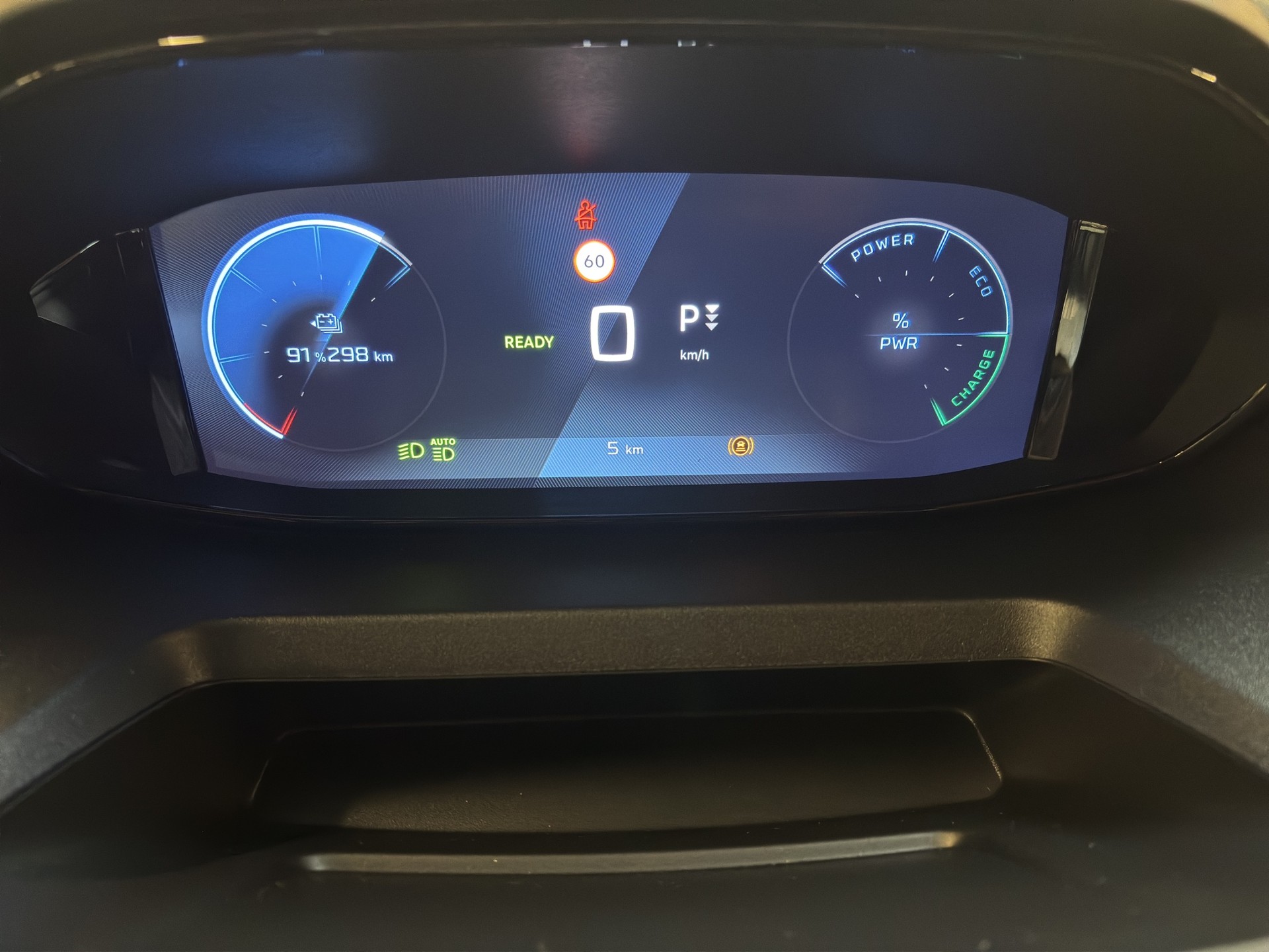 PEUGEOT e-Partner 50kWh Long-image-5