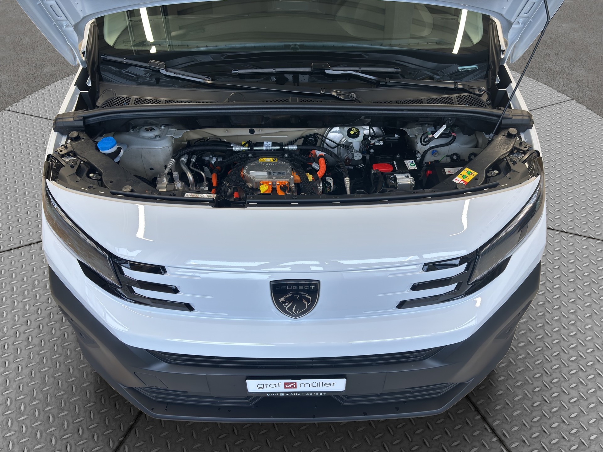 PEUGEOT e-Partner 50kWh Long-image-22