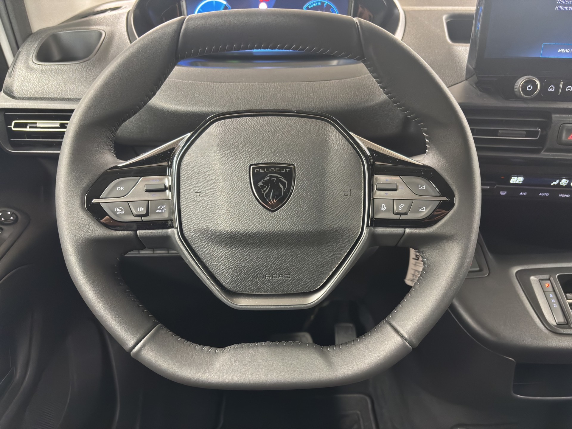 PEUGEOT e-Partner 50kWh Long-image-4
