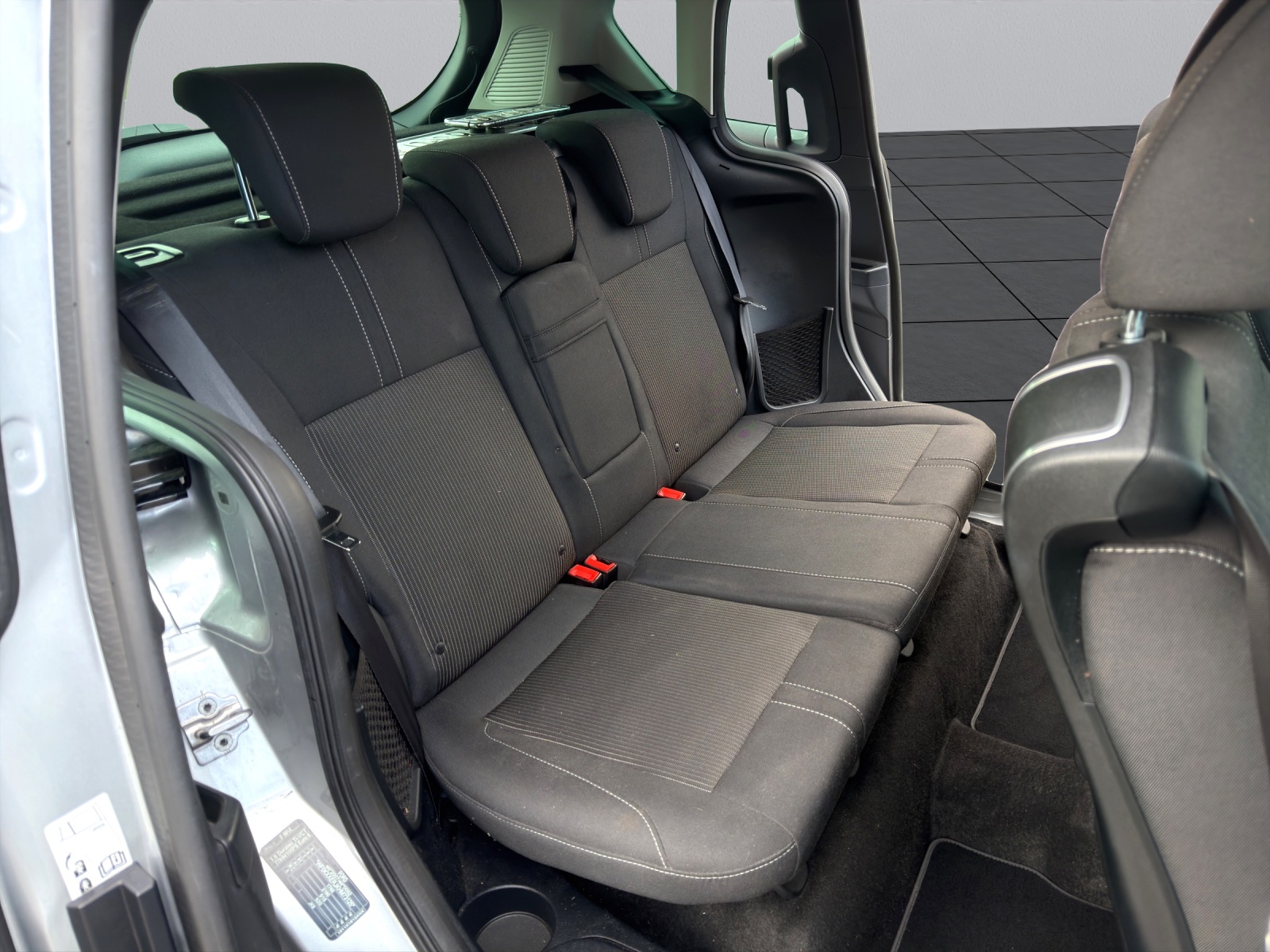 FORD B-Max 1.6i Ti-VCT Titanium FPS-image-14