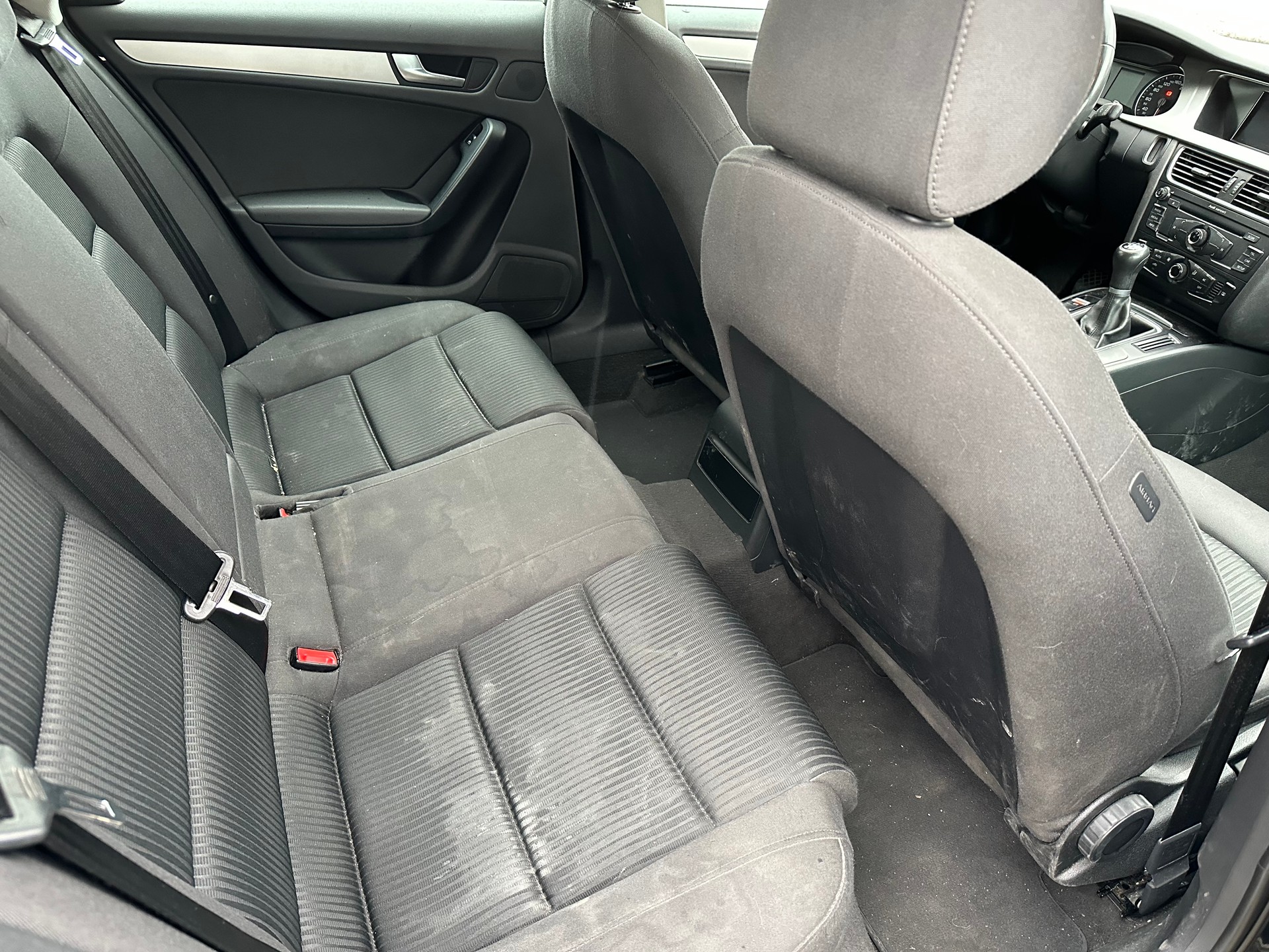 AUDI A4 Avant 1.8 TFSI-image-9
