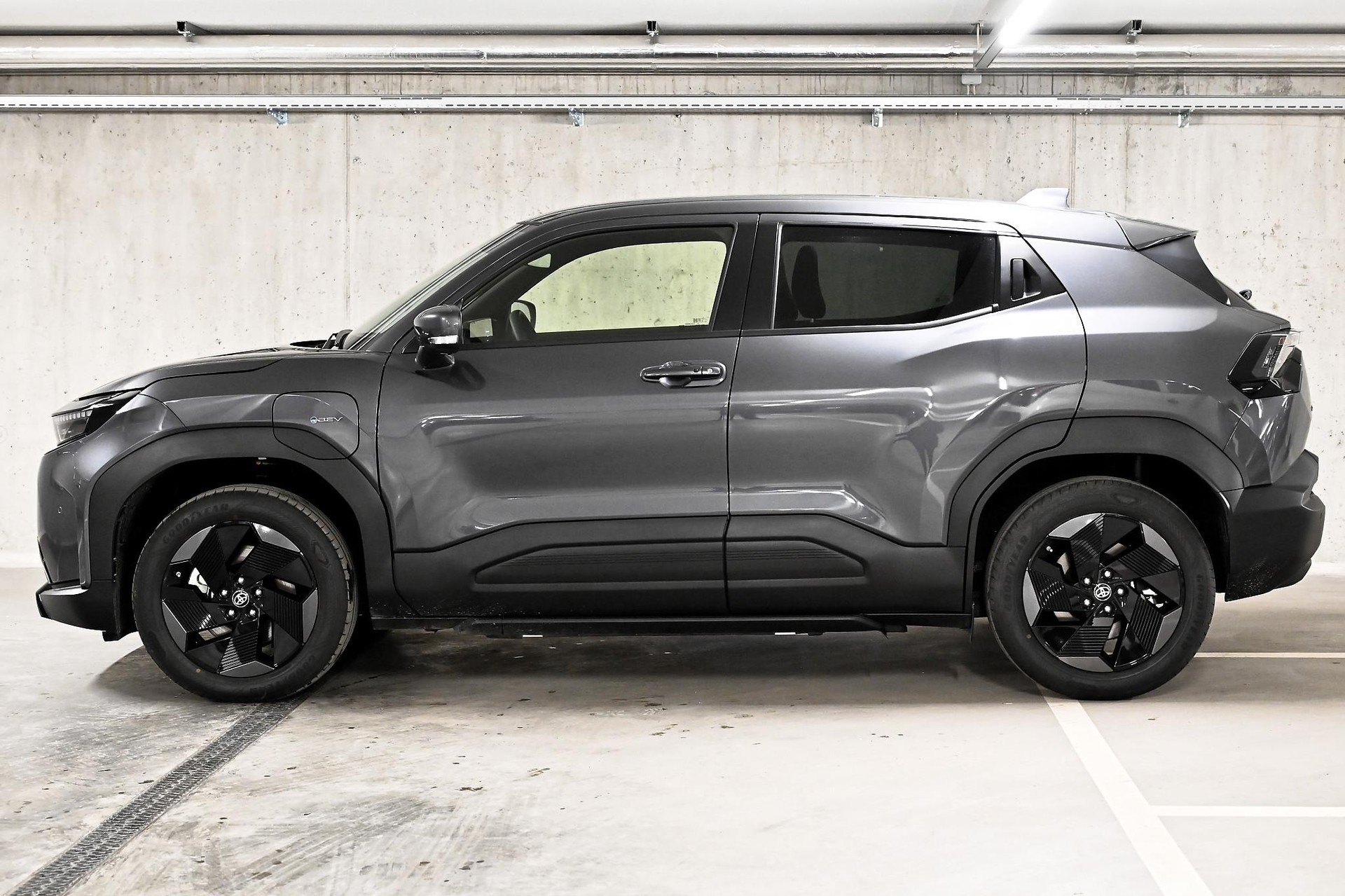 TOYOTA Urban Cruiser Comfort-showroom-element-3