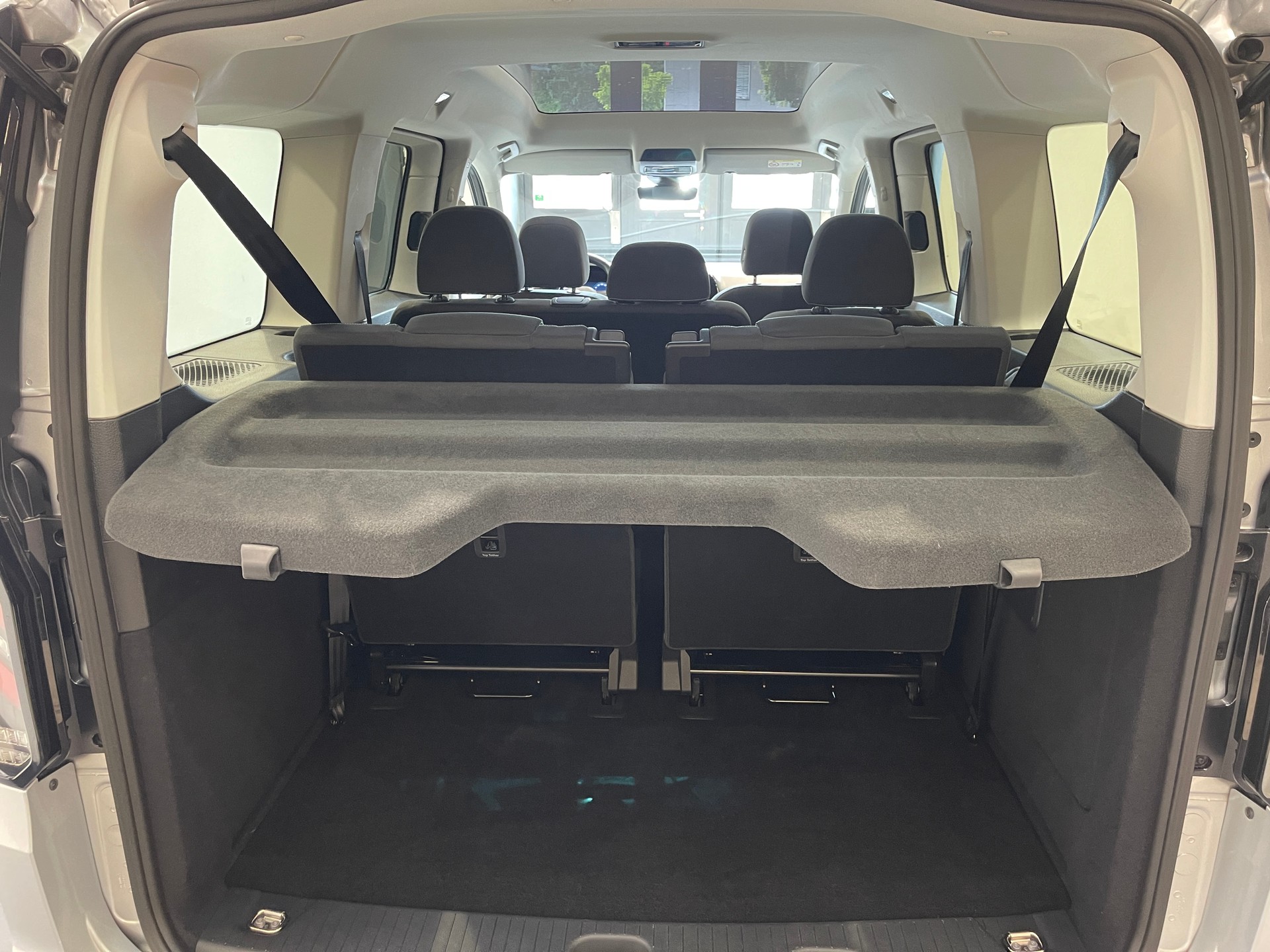 FORD Grand Tourneo Connect 2.0 EcoBlue Active Automat *7 PLATZ*-image-28