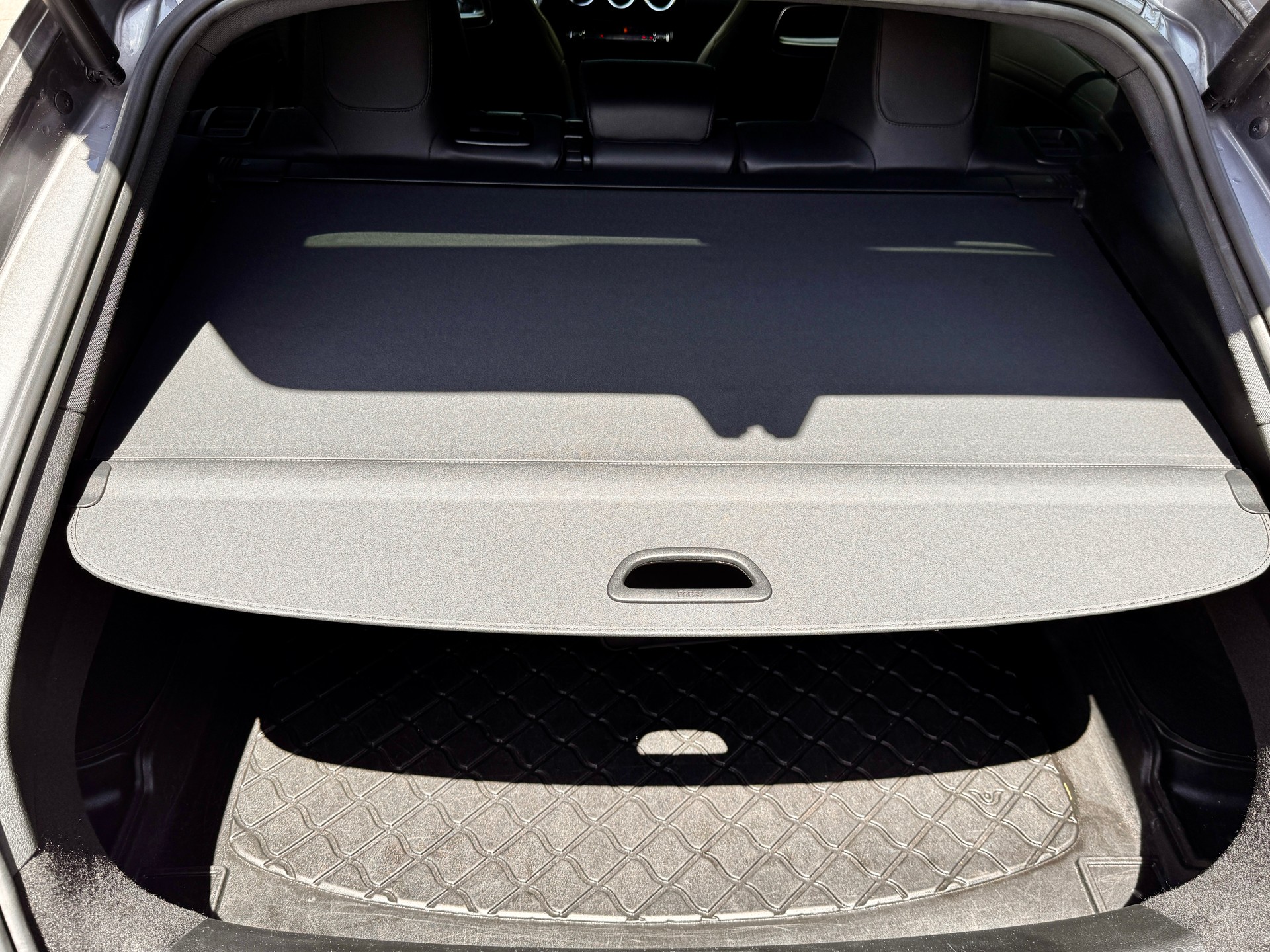 MERCEDES-BENZ CLA 180 Progressive-image-9