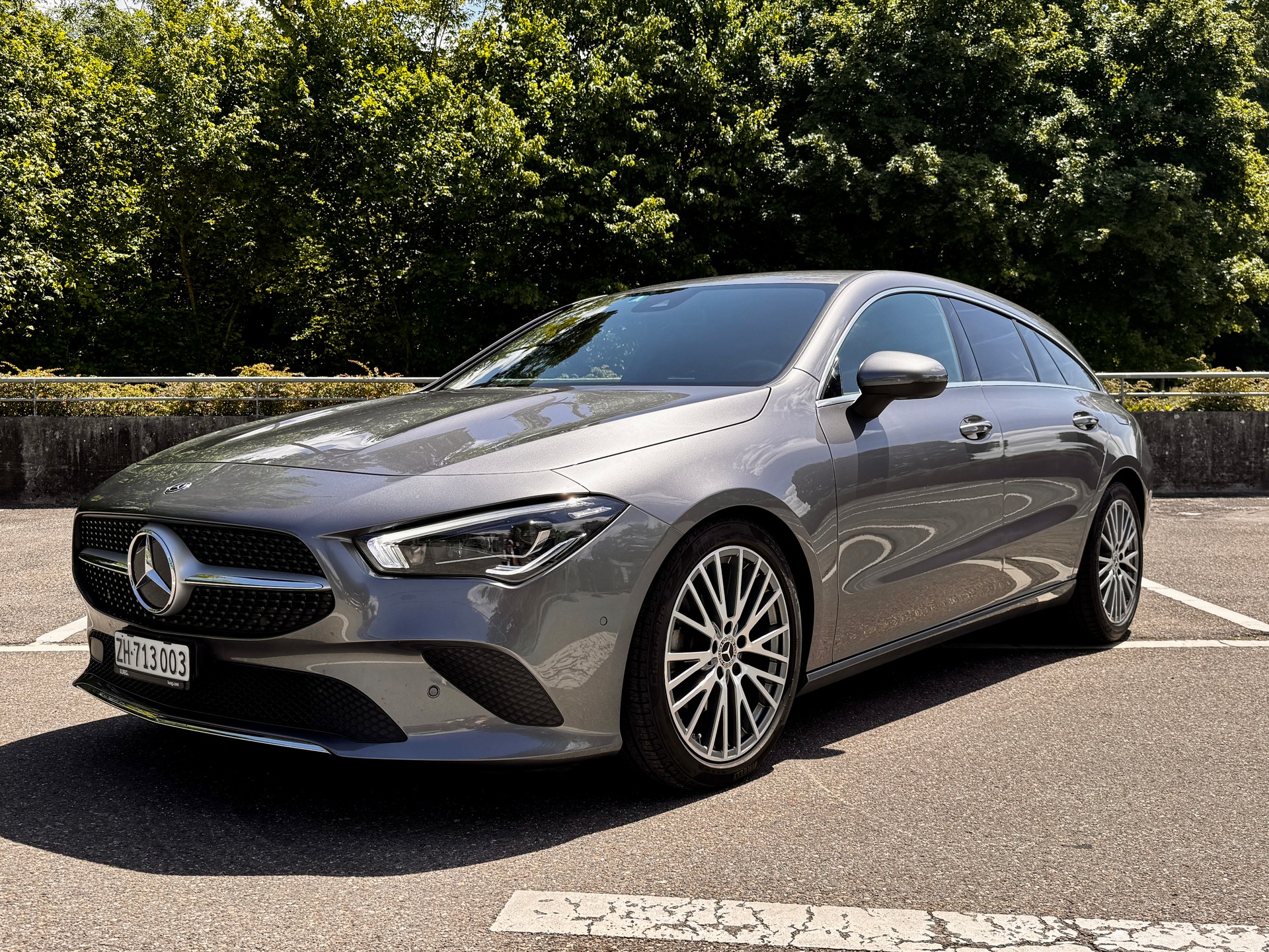 MERCEDES-BENZ CLA 180 Progressive-image-1