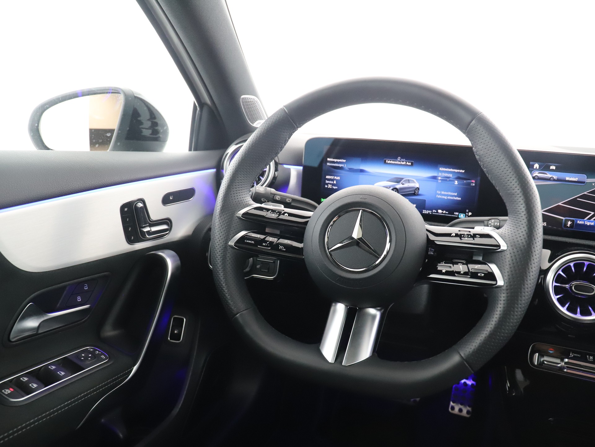 MERCEDES-BENZ A 250 e 8G-DCT-image-12