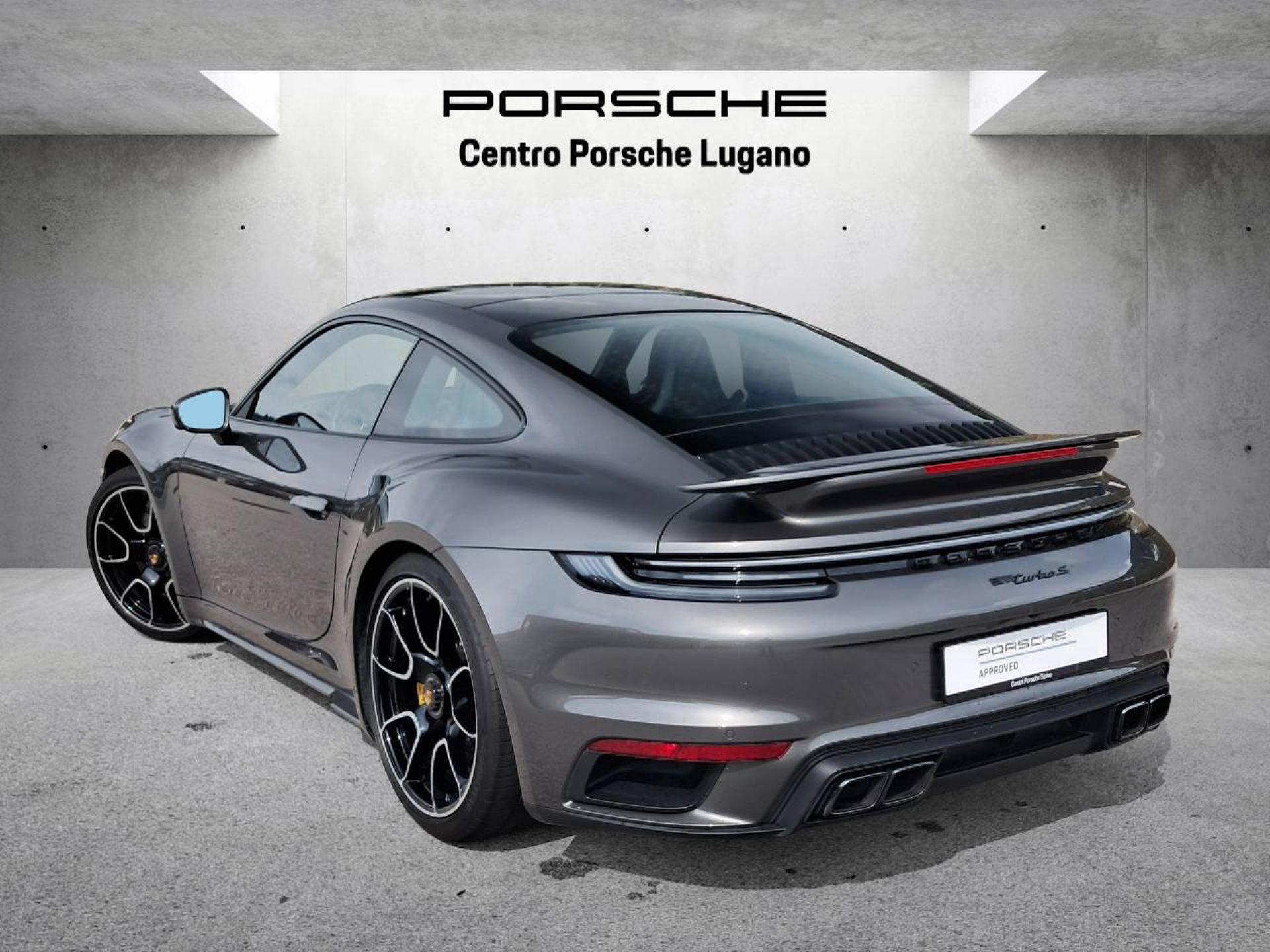 PORSCHE 911 Turbo S-showroom-element-2