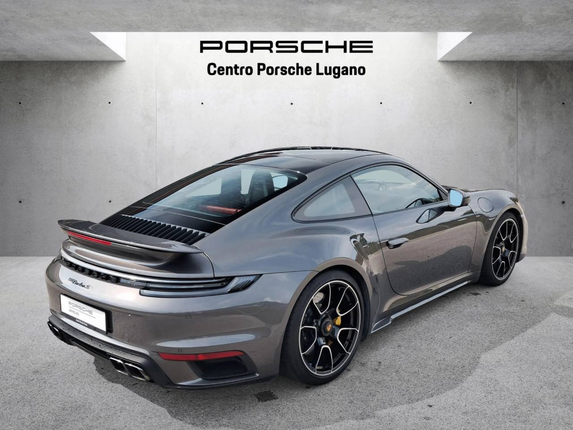 PORSCHE 911 Turbo S-image-7