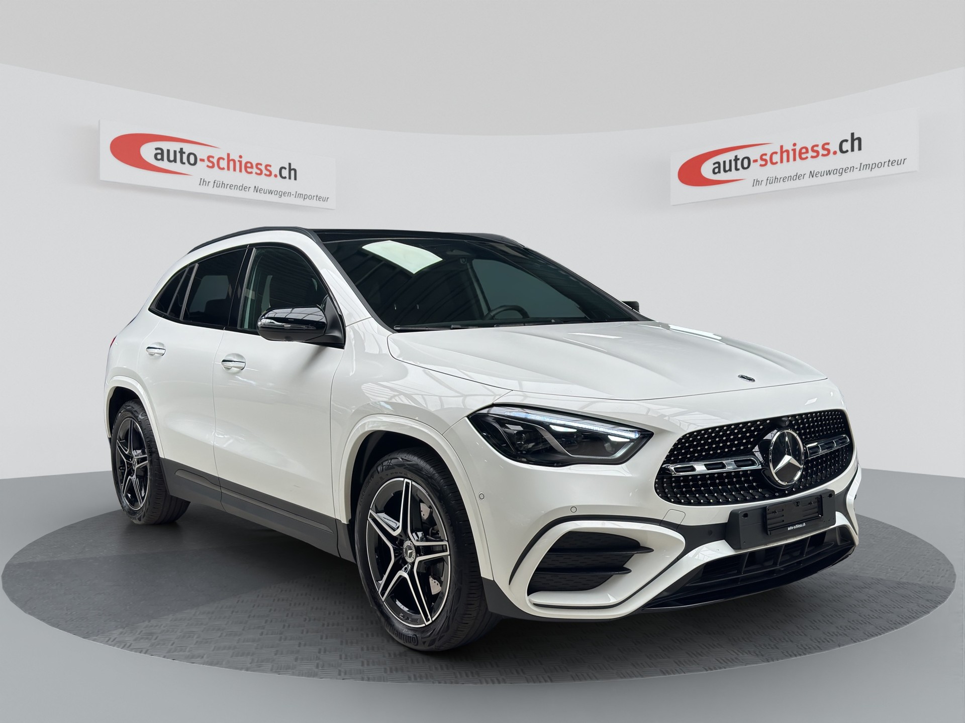 MERCEDES-BENZ GLA 200 7G-DCT AMG Edition Night-image-0