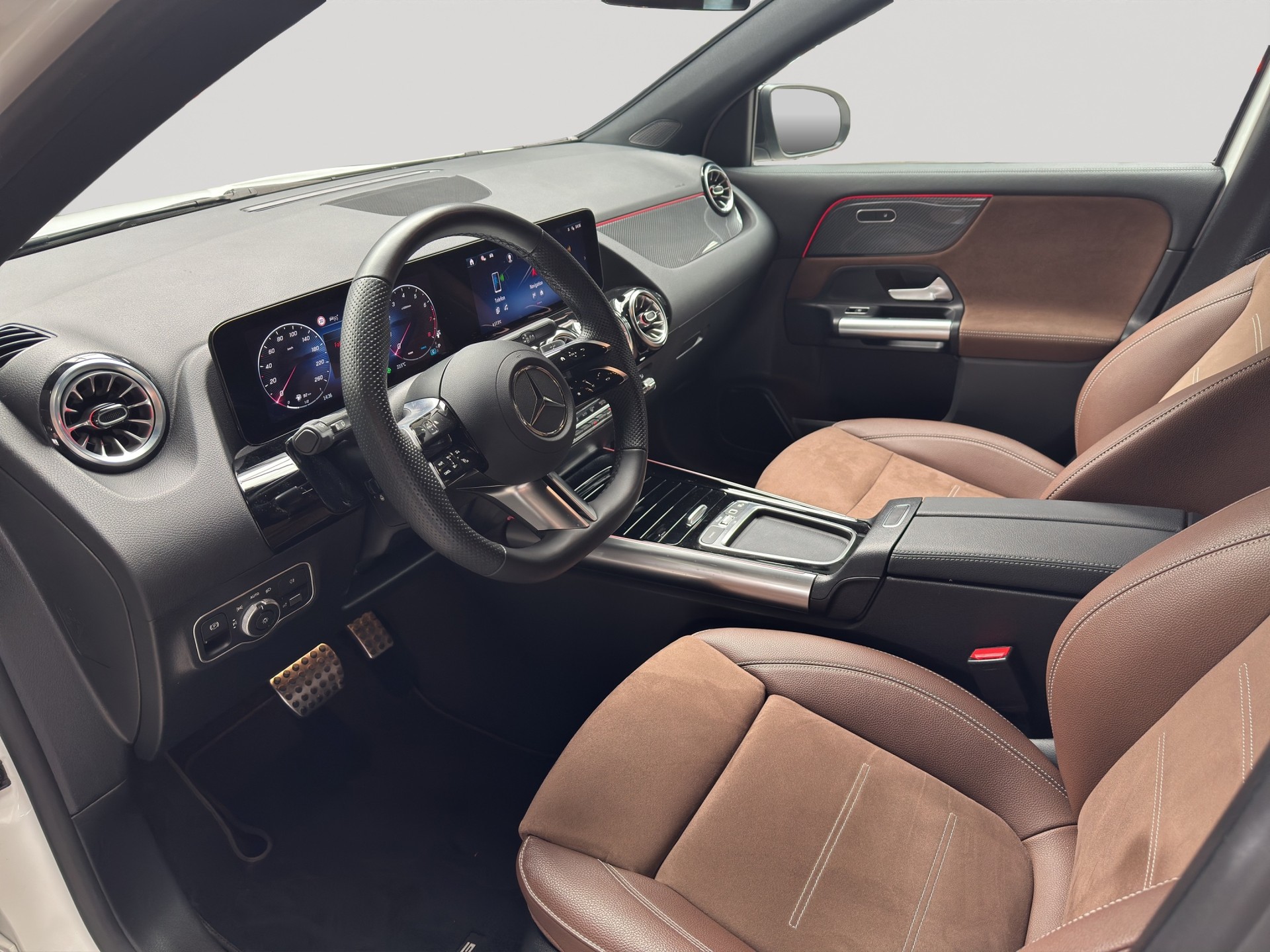 MERCEDES-BENZ GLA 200 7G-DCT AMG Edition Night-image-6