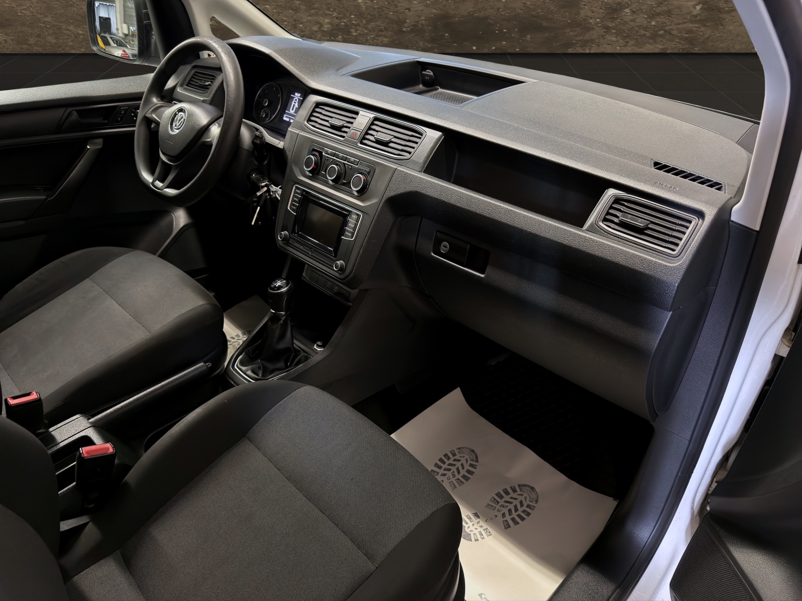 VW Caddy Maxi 2.0TDI Entry BlueMotion Technology-image-10