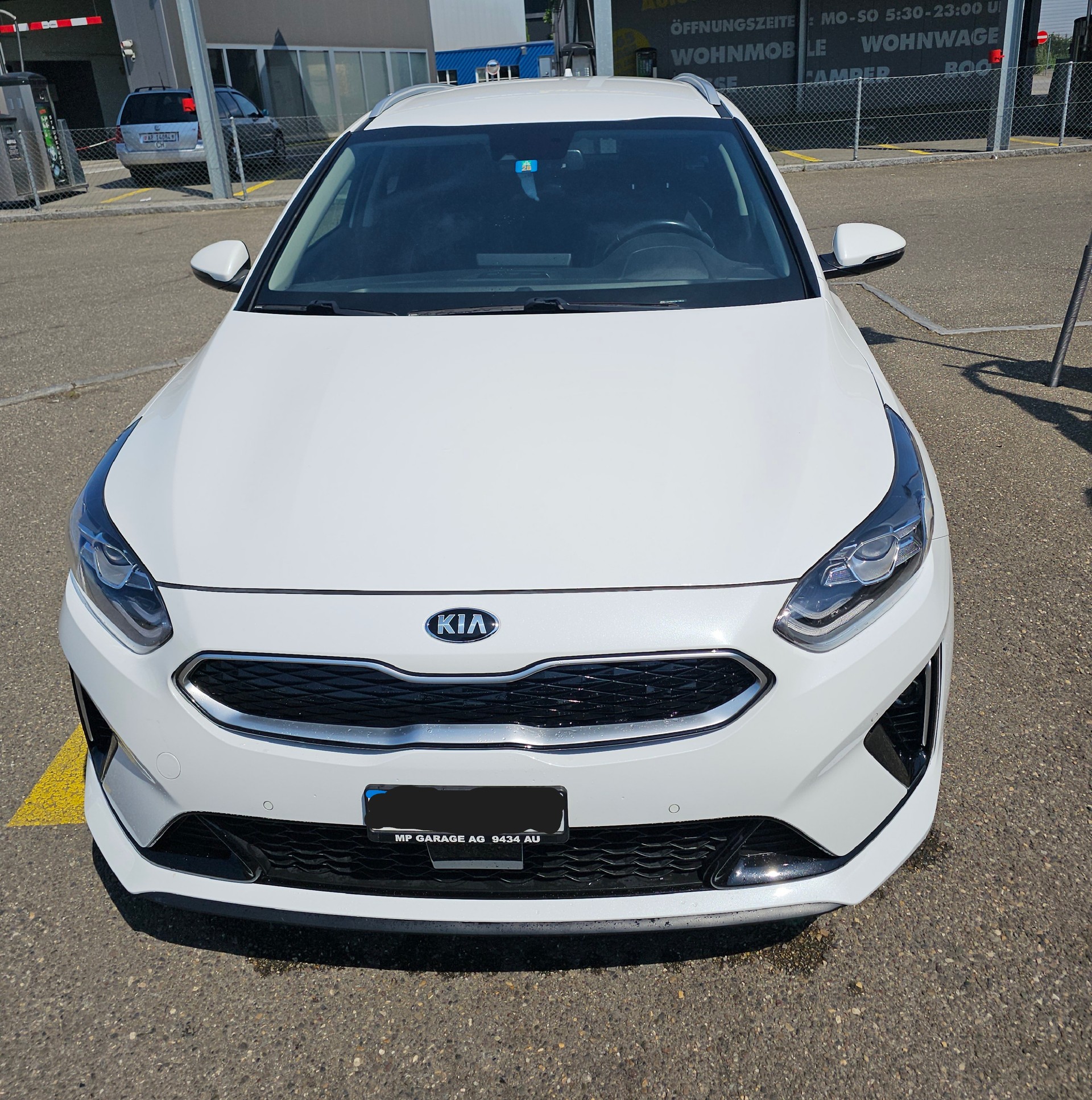 KIA 1.6 GDi Plug-in Hybrid Style - Deluxe-Ausstattung - Verbrauchswunder - Sehr gepflegt - AHK-image-1