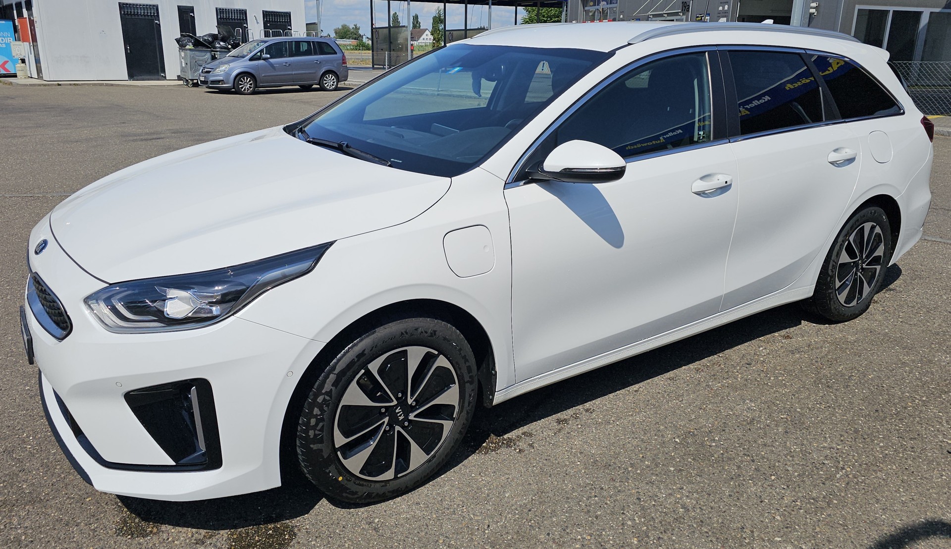 KIA 1.6 GDi Plug-in Hybrid Style - Deluxe-Ausstattung - Verbrauchswunder - Sehr gepflegt - AHK
